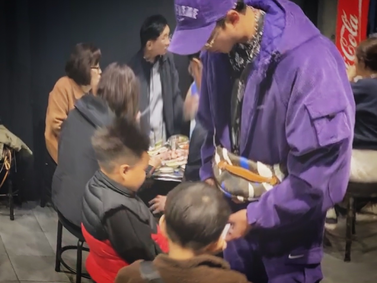 Supreme x Nike Arc Corduroy 6-Panel Purple - 22SS, Supreme Small Box T-Shirt Black Bandana - 21SS 착용 스타일 - 2