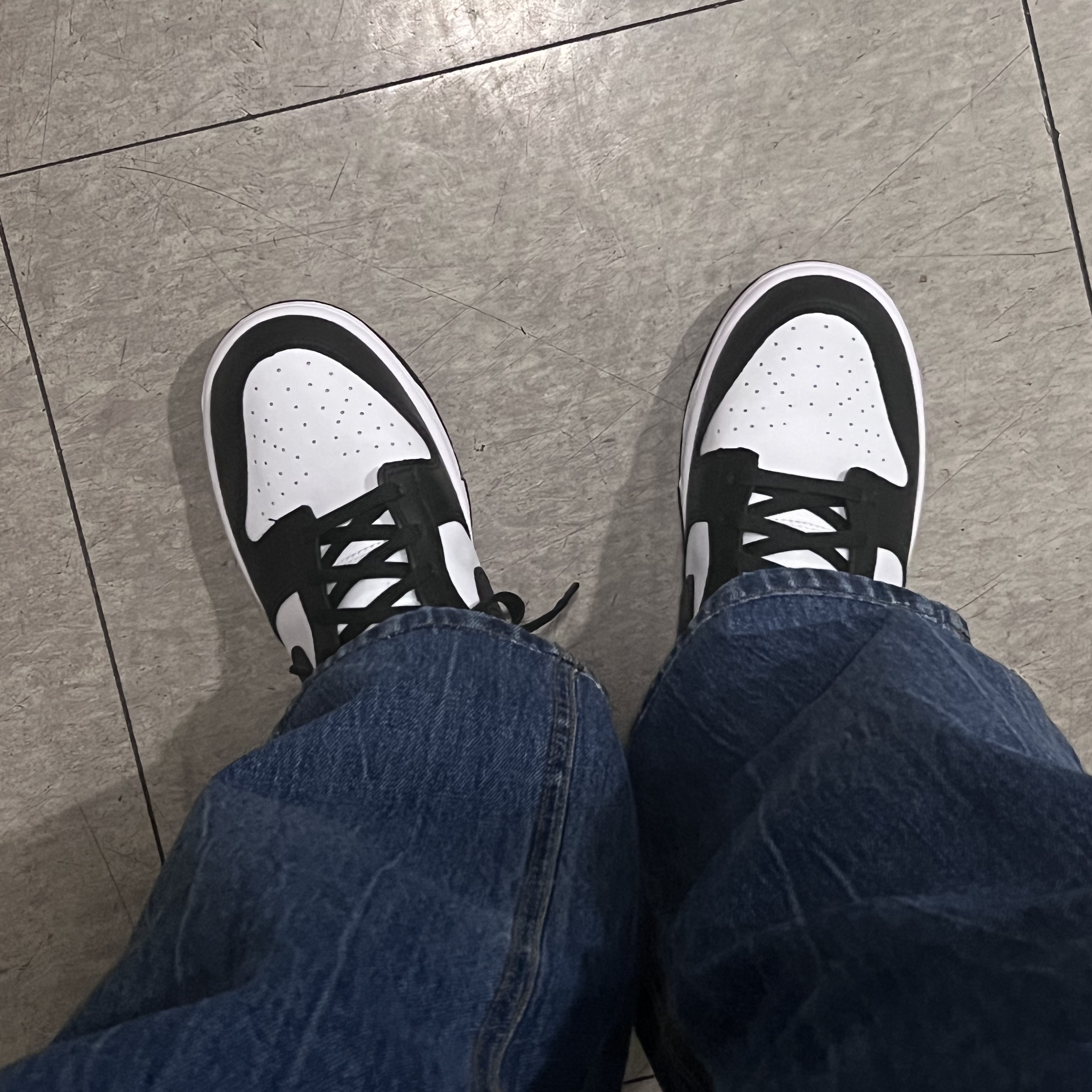 Nike Dunk Low Retro Black 착용 스타일