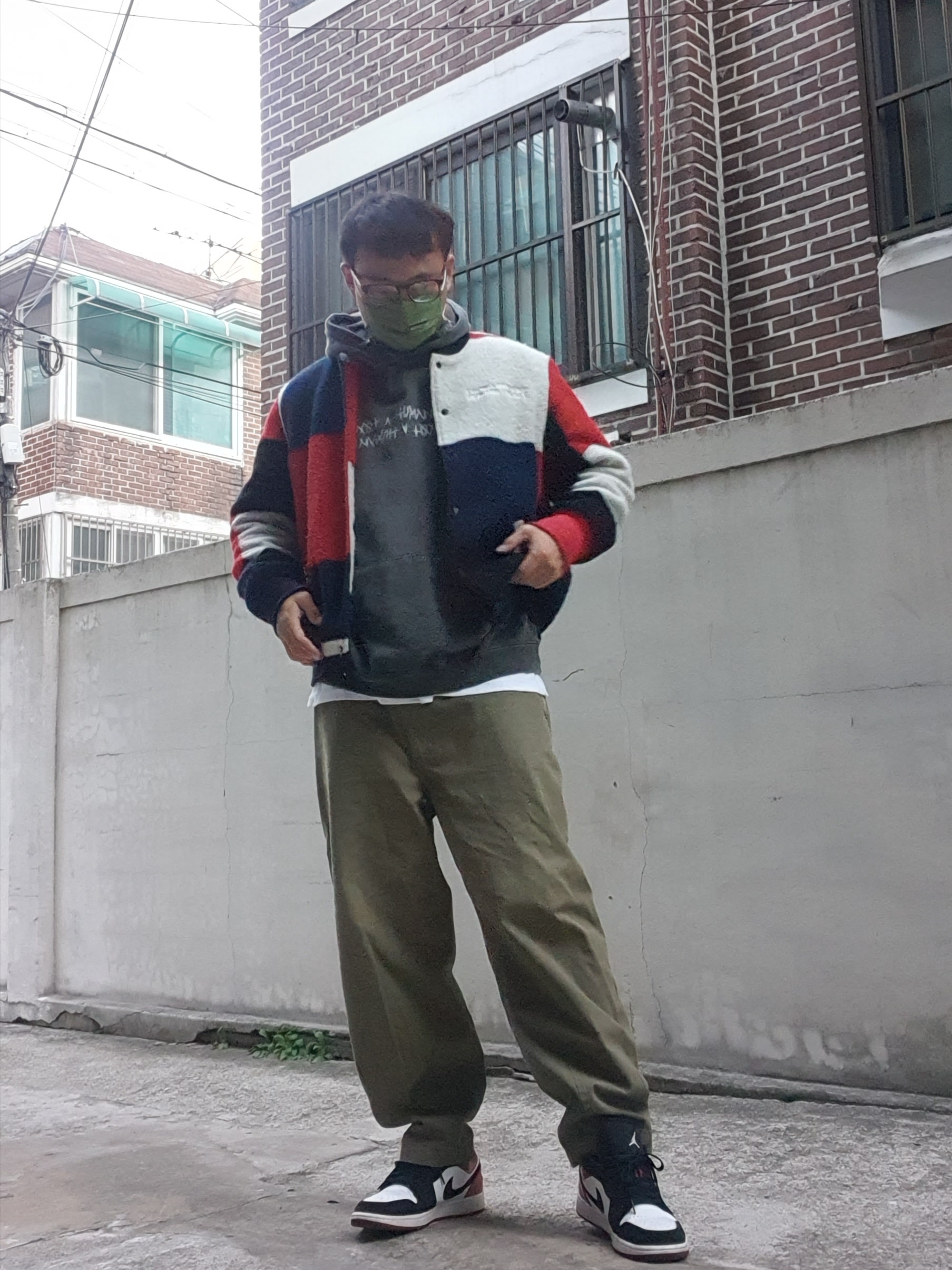 Jordan 1 Low Black Toe 착용 스타일 - 2