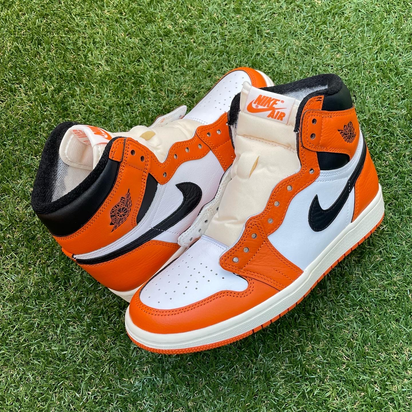 (W) Jordan 1 Retro High OG Starfish 착용 스타일 - 1