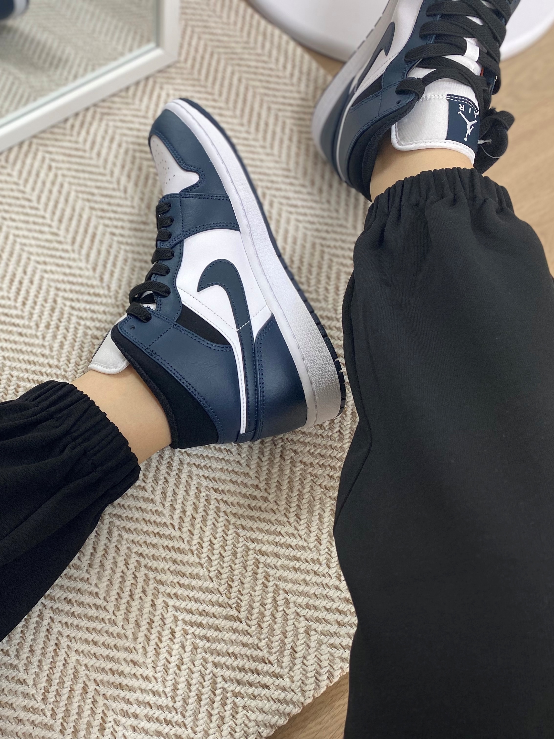 Jordan 1 Mid Dark Teal 착용 스타일 - 2