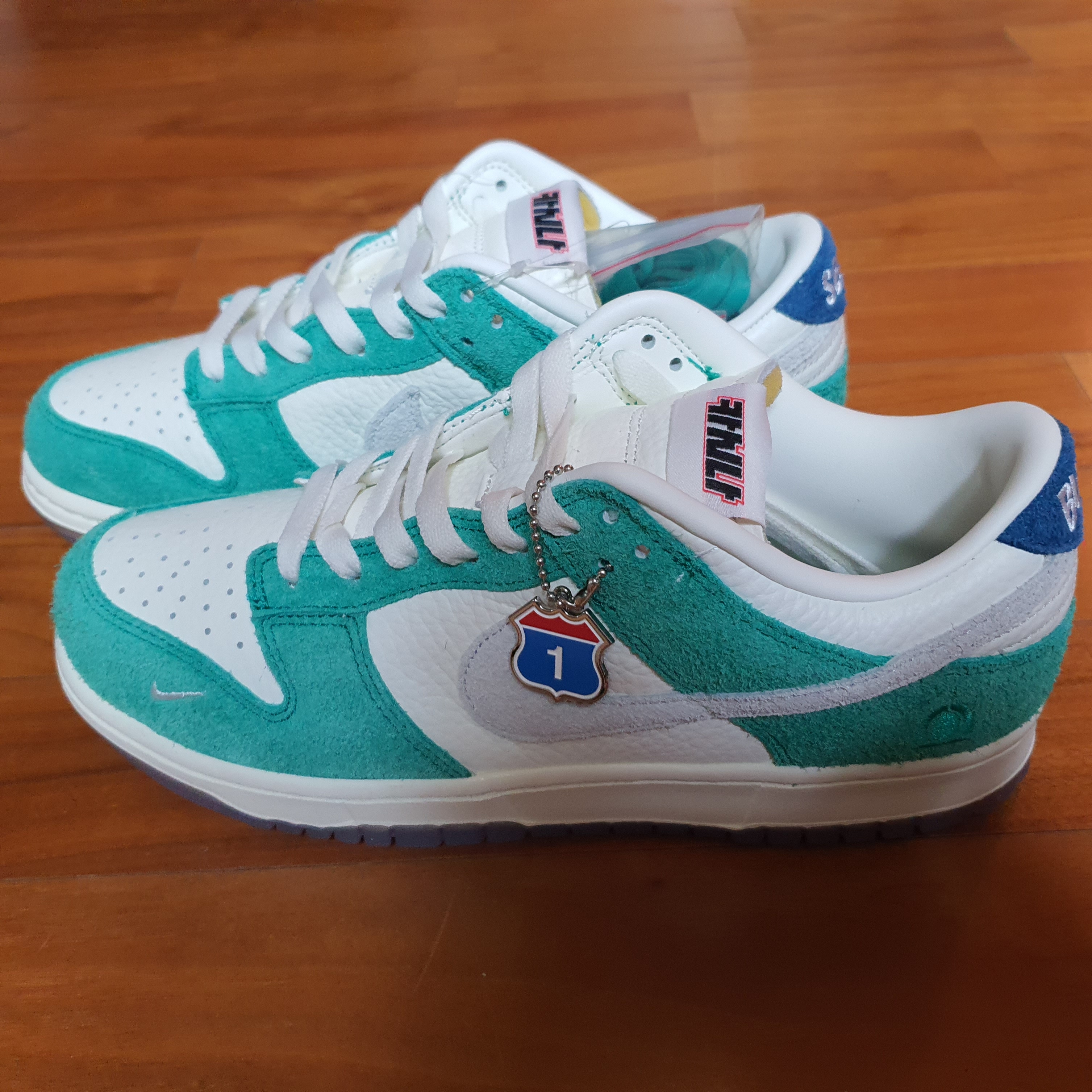 Nike x Kasina Dunk Low Road Sign - Kasina Exclusive 착용 스타일