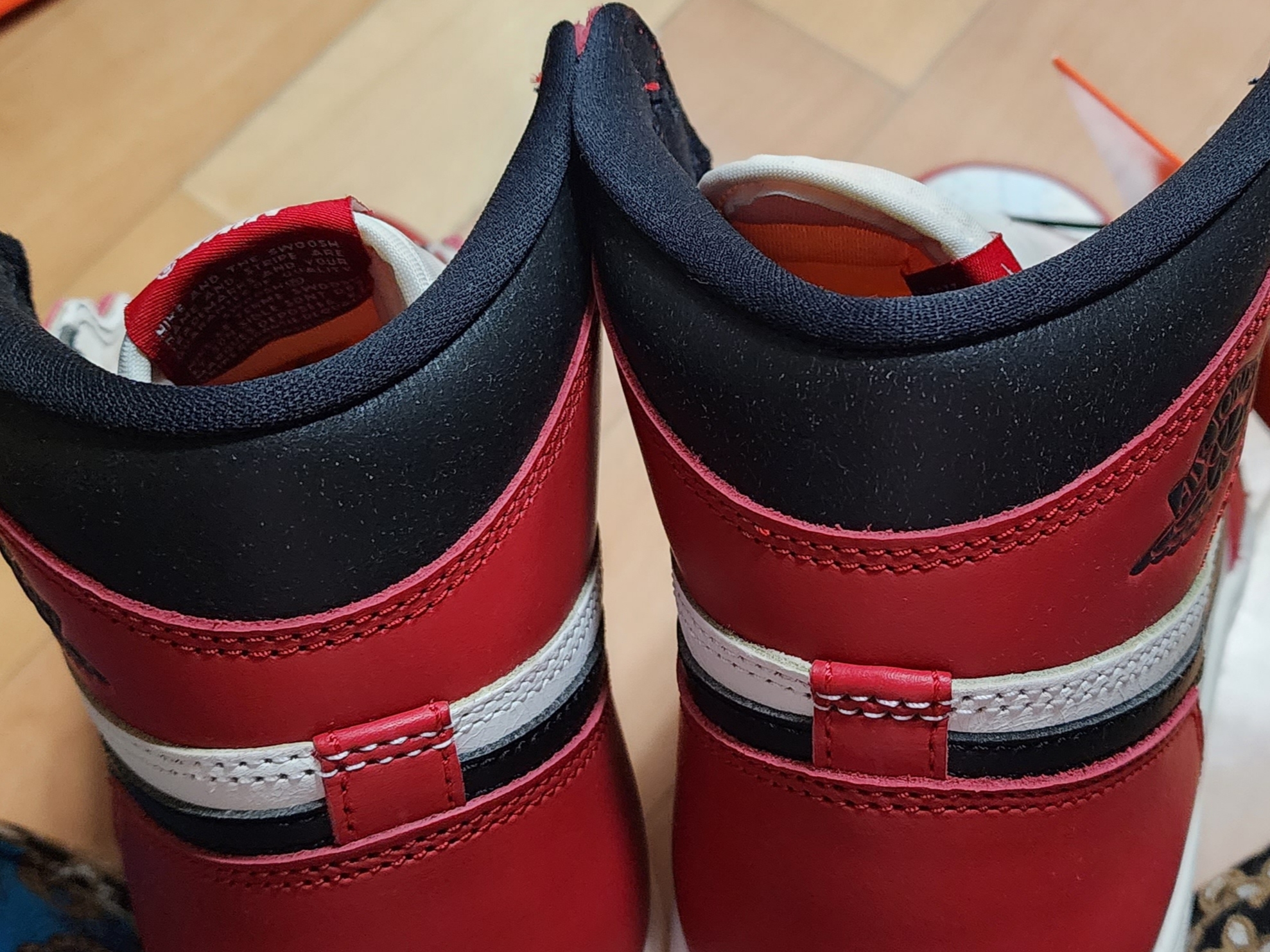 Jordan 1 Retro High OG Chicago 2022 착용 스타일 - 4
