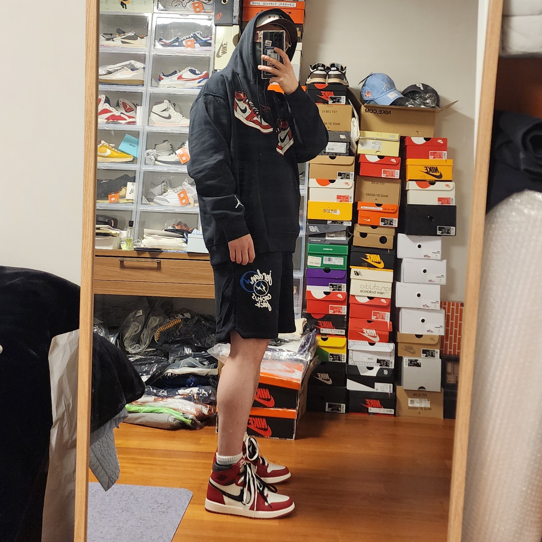Jordan x Eastside Golf L91 Cap White, Jordan x Travis Scott x Fragment Shorts Black (DJ0617-010) 착용 스타일 - 3