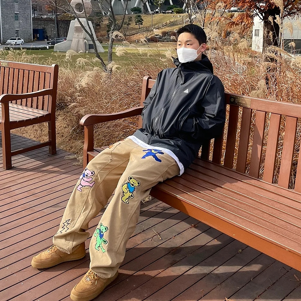 Thisisneverthat x Grateful Dead Lightning Carpenter Pants Tan, Nike x Supreme Air Force 1 Low Flax 착용 스타일