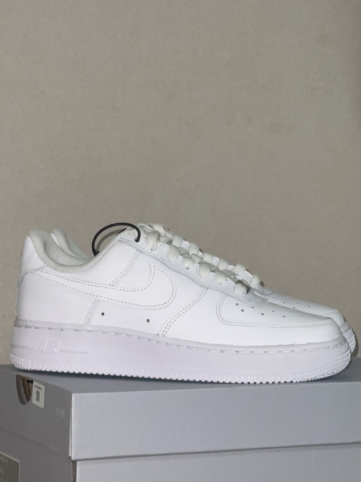 (W) Nike Air Force 1 '07 Low White 착용 스타일 - 1