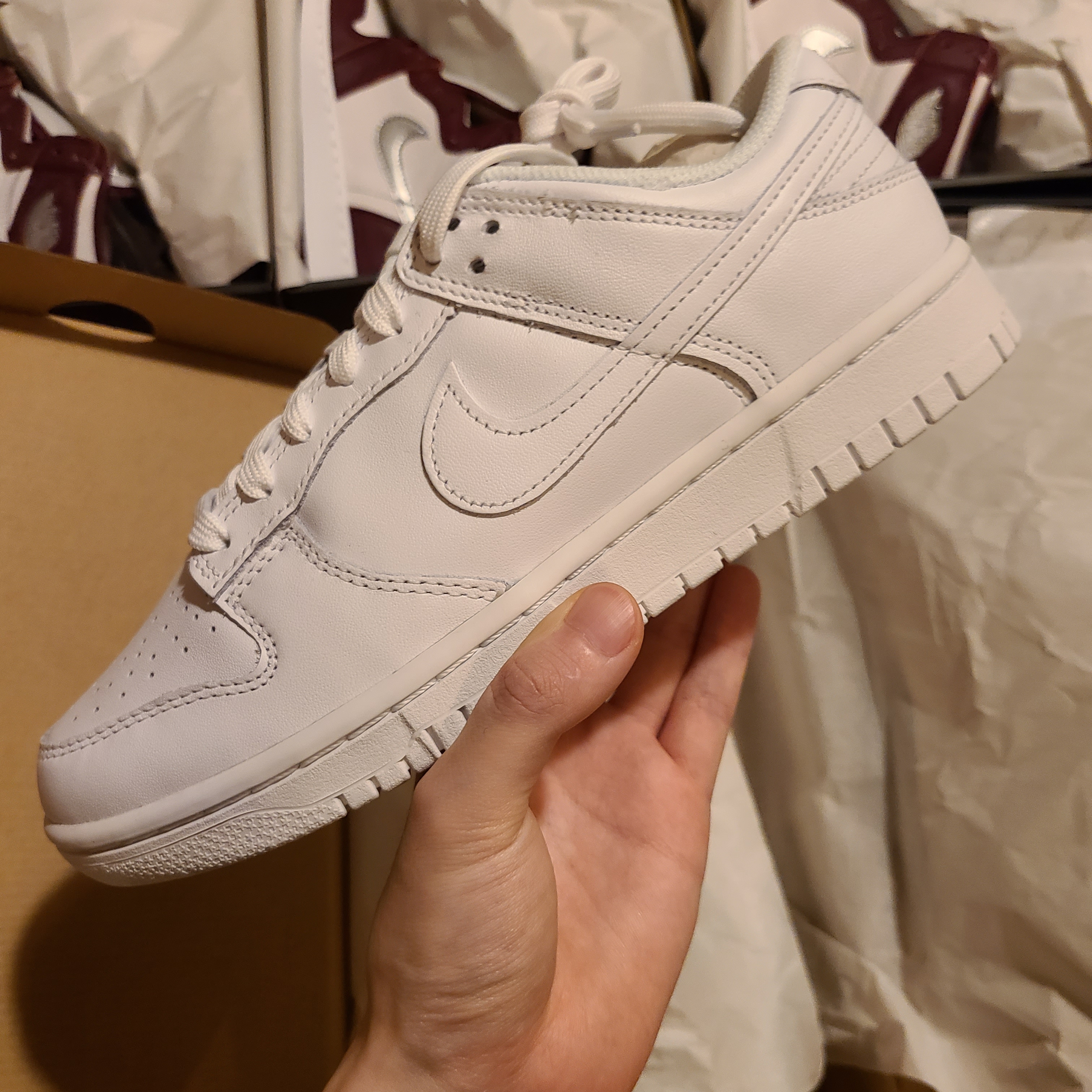 (W) Nike Dunk Low Triple White 착용 스타일