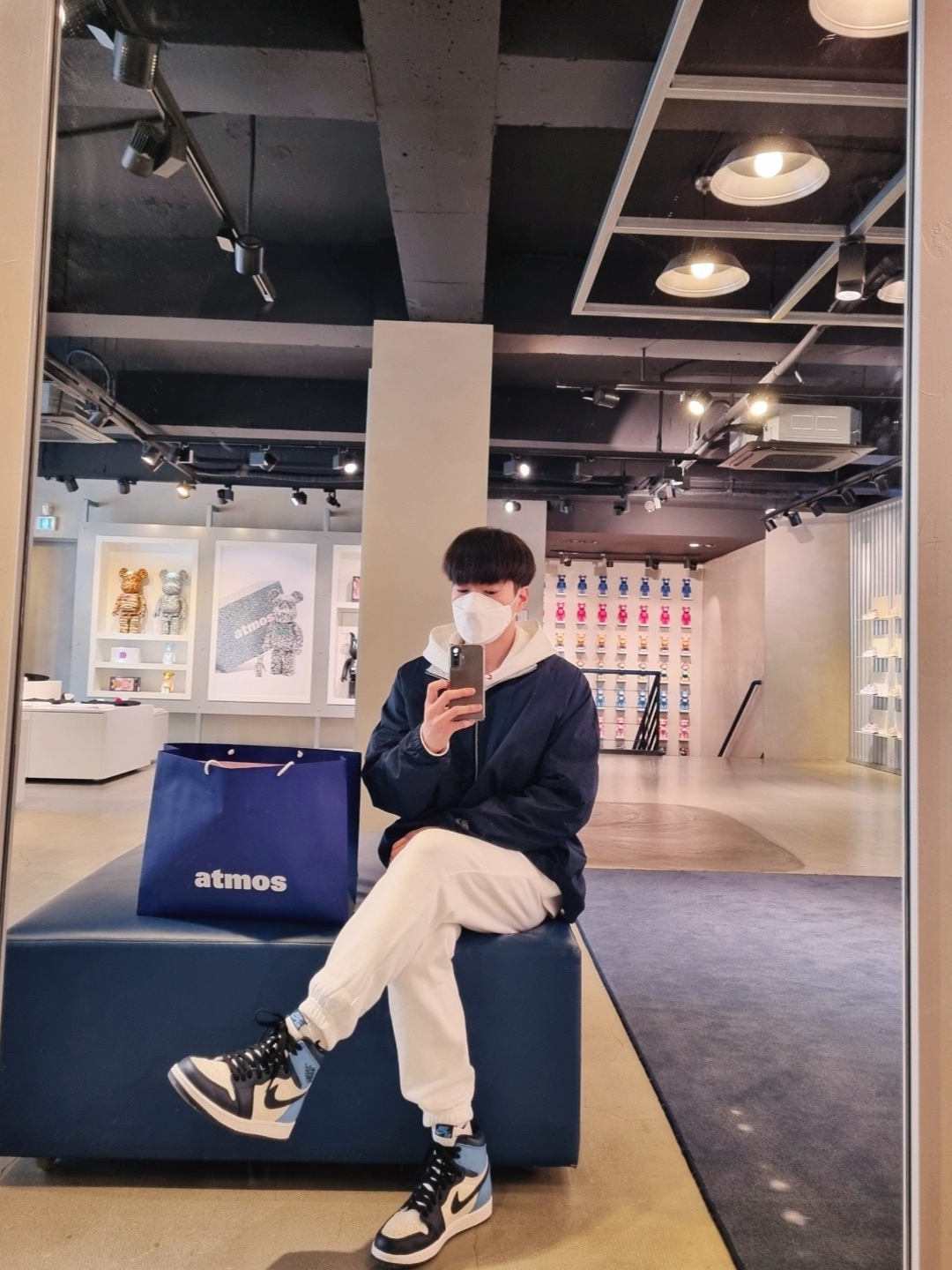 Nike x Kim Jones Reversible Wind Breaker Navy - US/EU, Jordan 1 Retro High Obsidian UNC 착용 스타일