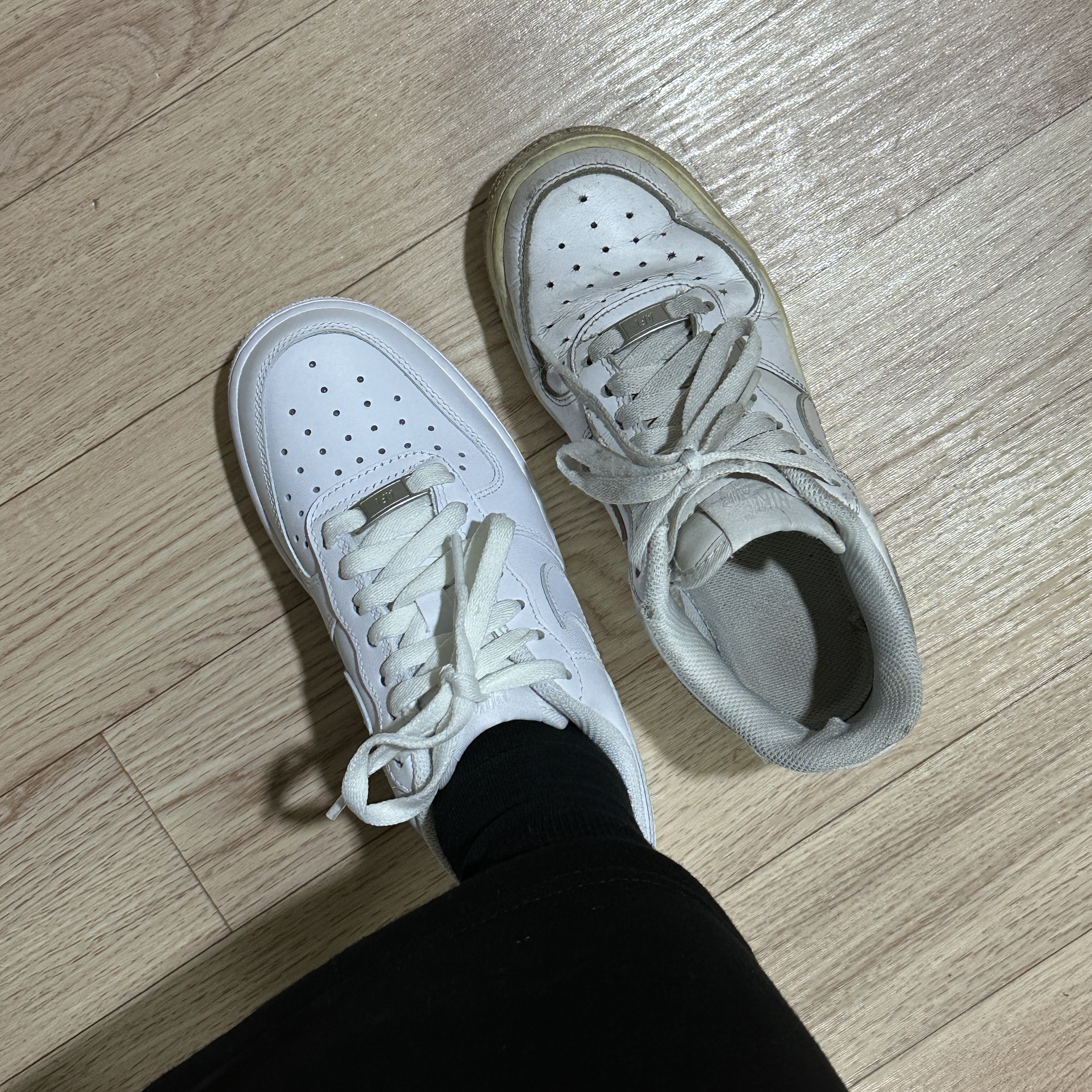 (W) Nike Air Force 1 '07 Low White, Nike Air Force 1 '07 Low White 착용 스타일