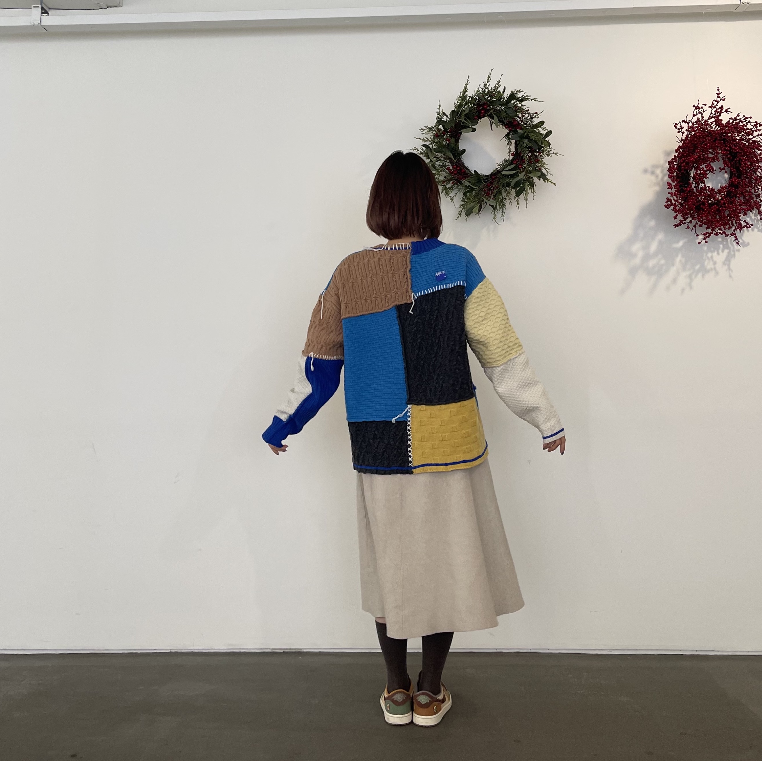 Zara x Ader Error Patchwork Oversize Knit Cardigan Multicolor, Jordan 1 x Zion Williamson Retro Low OG Flax and Oil Green 착용 스타일 - 3