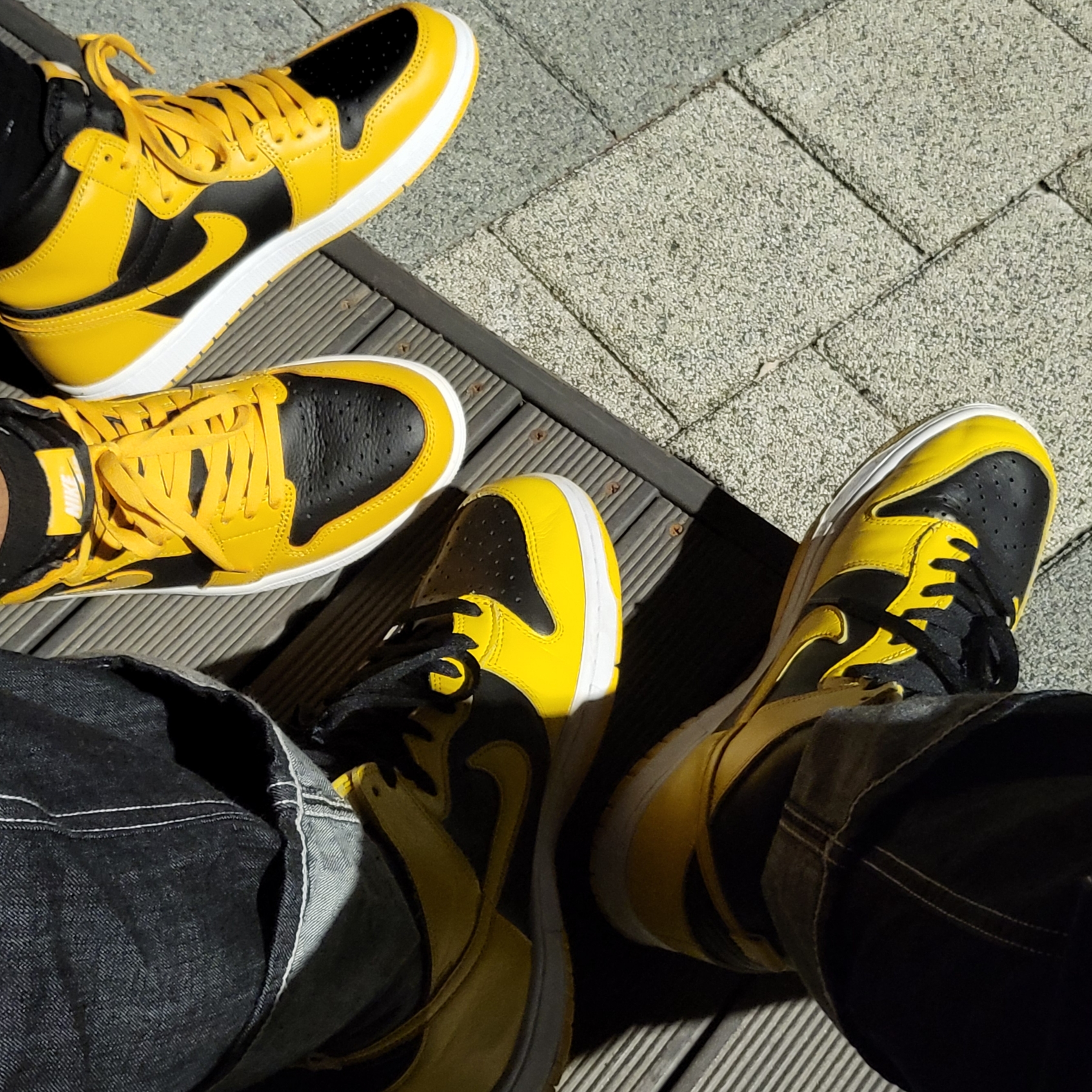 Jordan 1 Retro High OG Pollen, Nike Dunk High SP Varsity Maize 착용 스타일