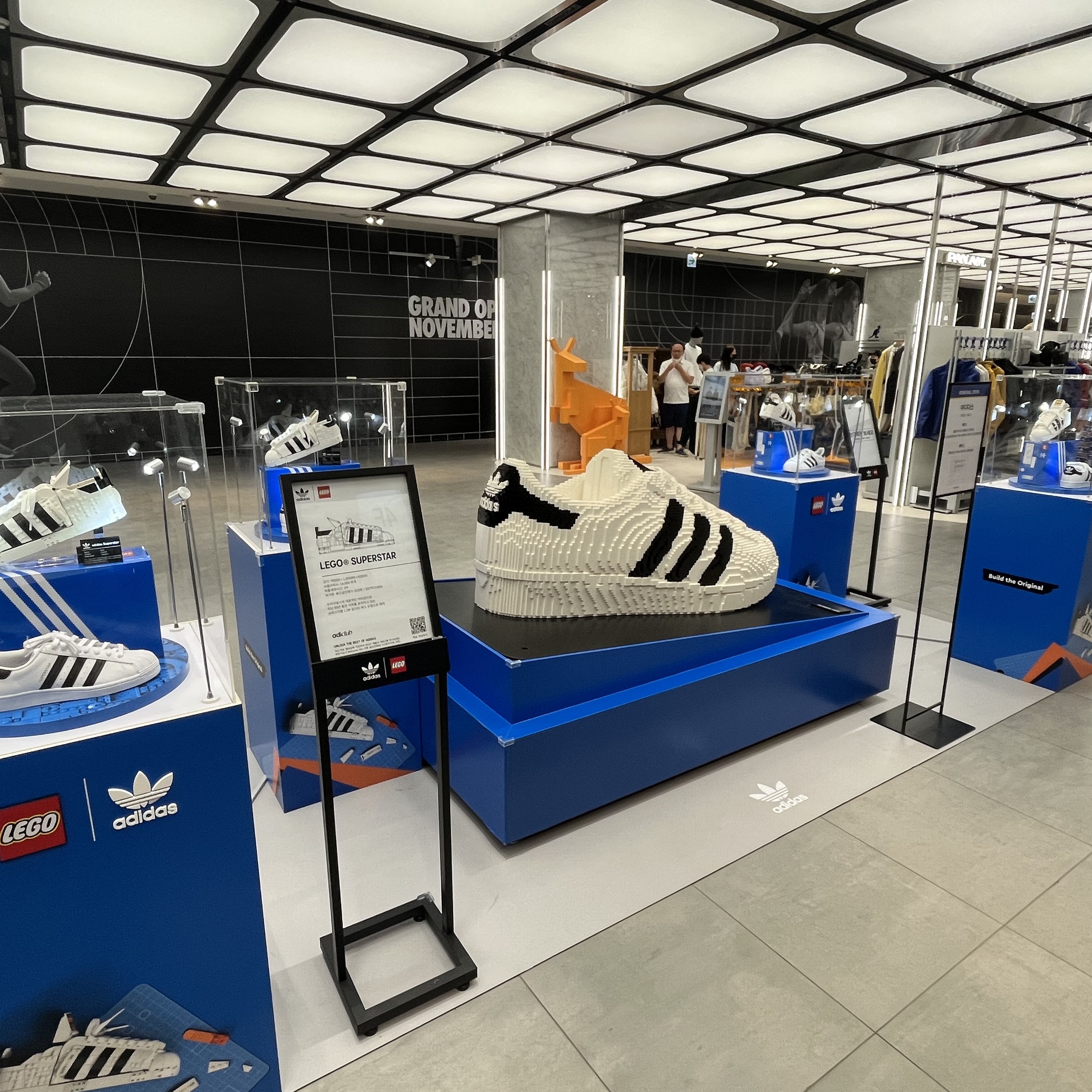 Adidas Puffylette Superstar Cloud White 착용 스타일