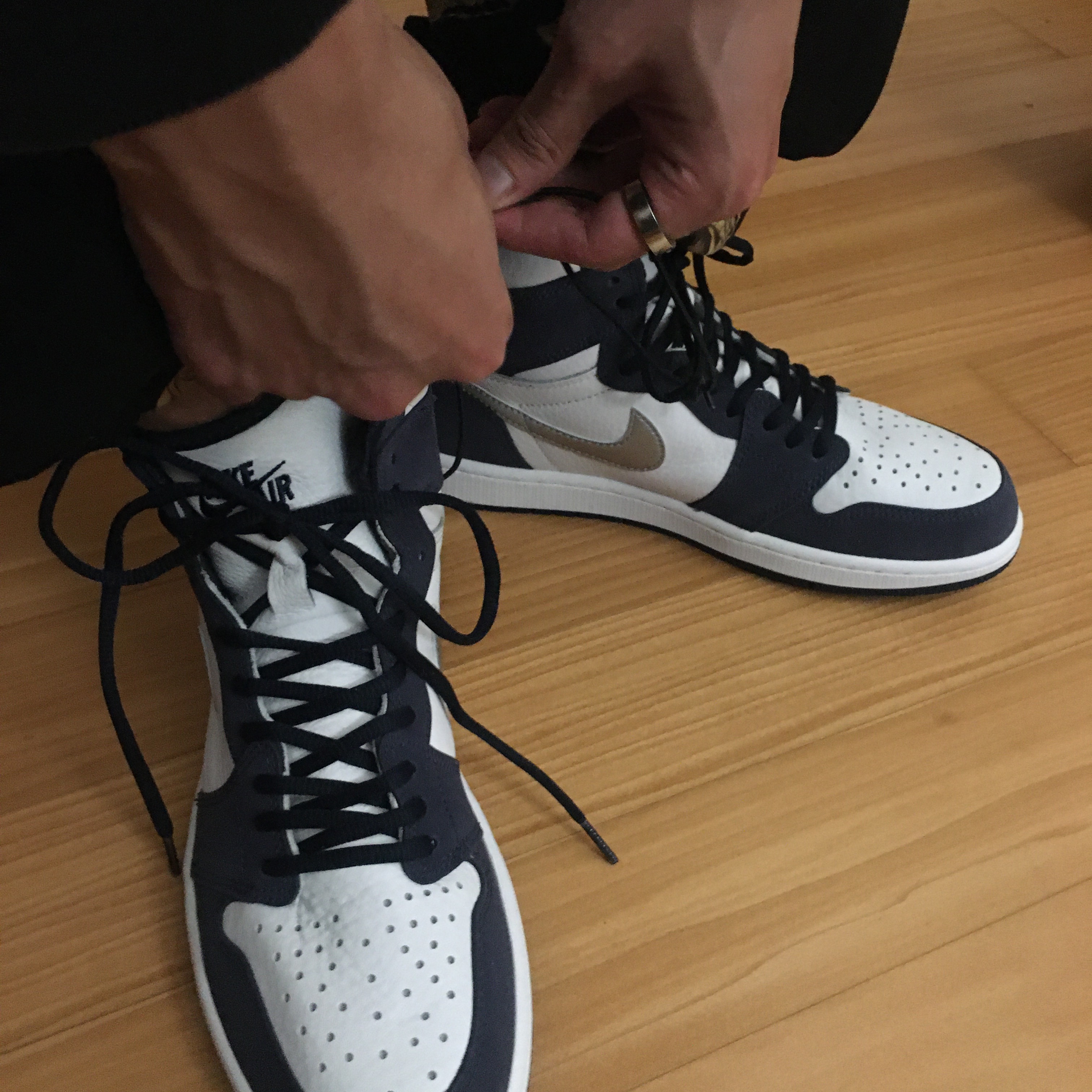 Jordan 1 Retro High OG CO.JP Midnight Navy 착용 스타일 - 2