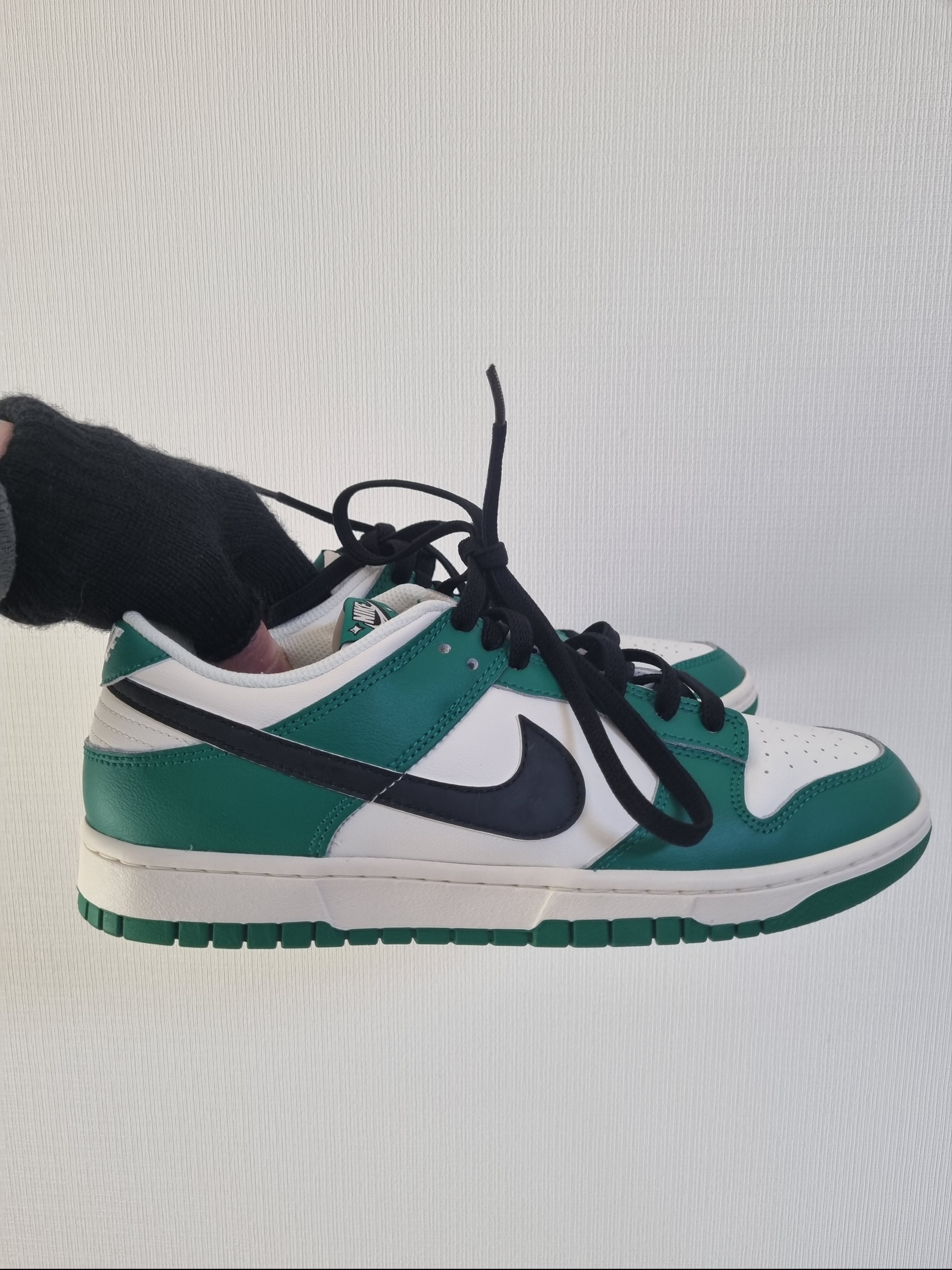 Nike Dunk Low Retro SE Jackpot Malachite 착용 스타일 - 2