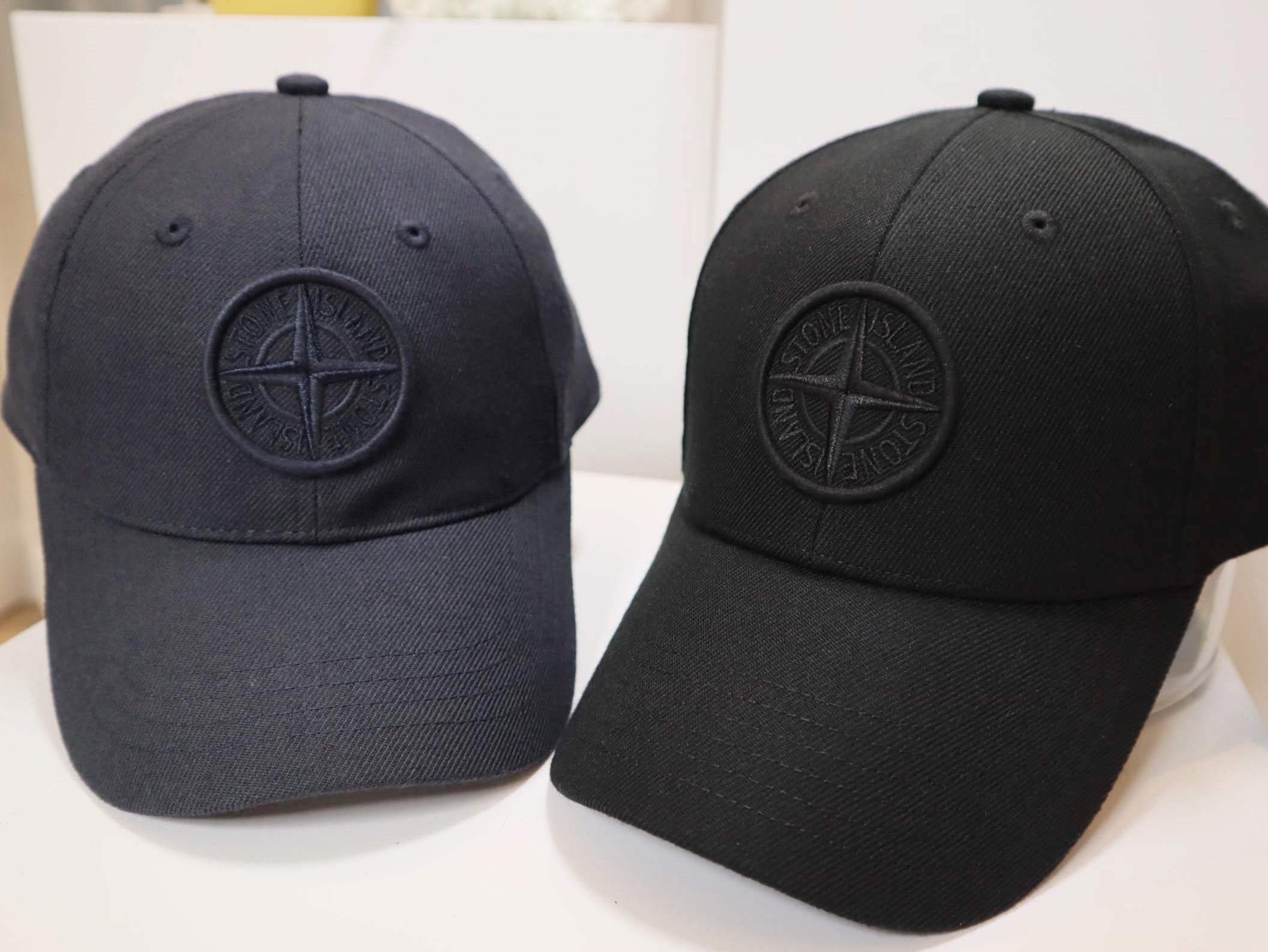 Stone Island 99675 6-Panel Cap Black 착용 스타일 - 1