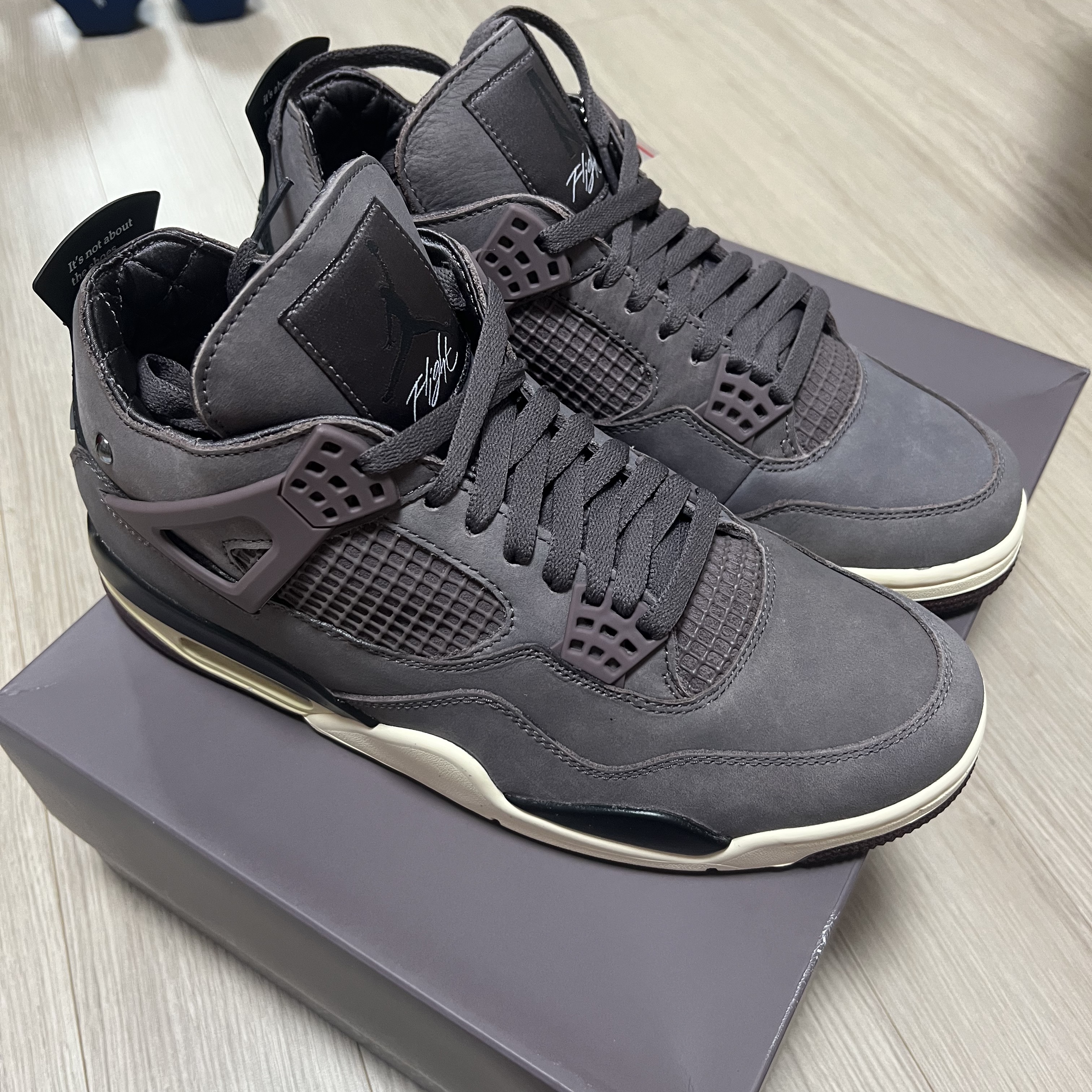 Jordan 4 x A Ma Maniere Retro Violet Ore 착용 스타일 - 1