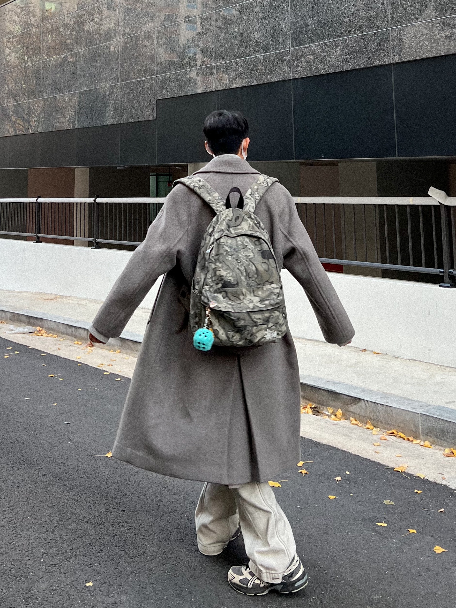 Asics x I4P Gel-1130 Mink Glacier Grey, Stussy Canvas Backpack Veil Camo 착용 스타일 - 3