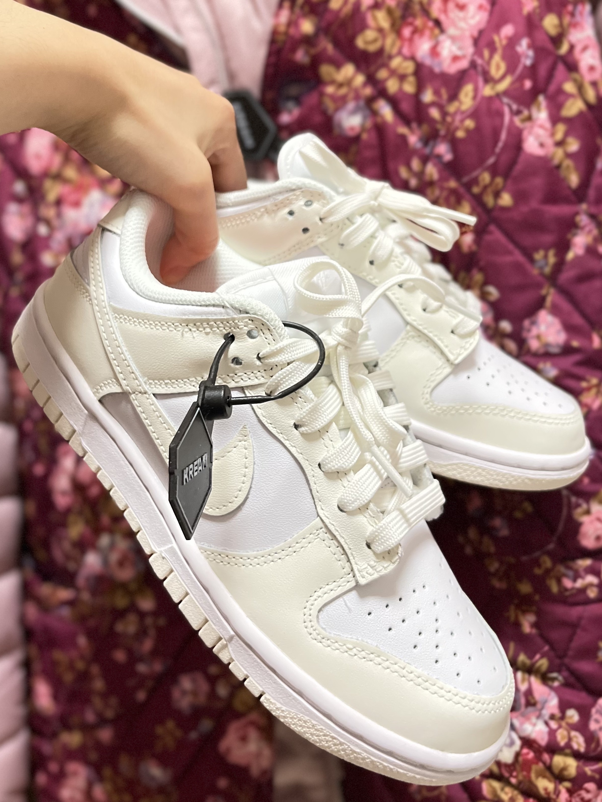 (W) Nike Dunk Low White and Sail 착용 스타일