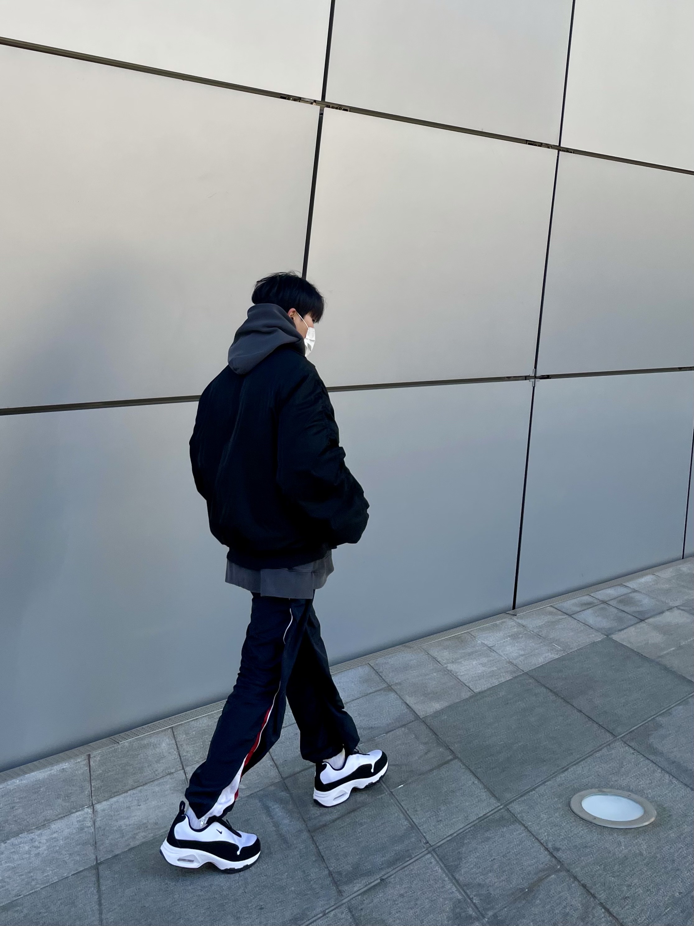 Nike x Comme des Garcons Homme Plus Air Max Sunder SP White Black 착용 스타일 - 2