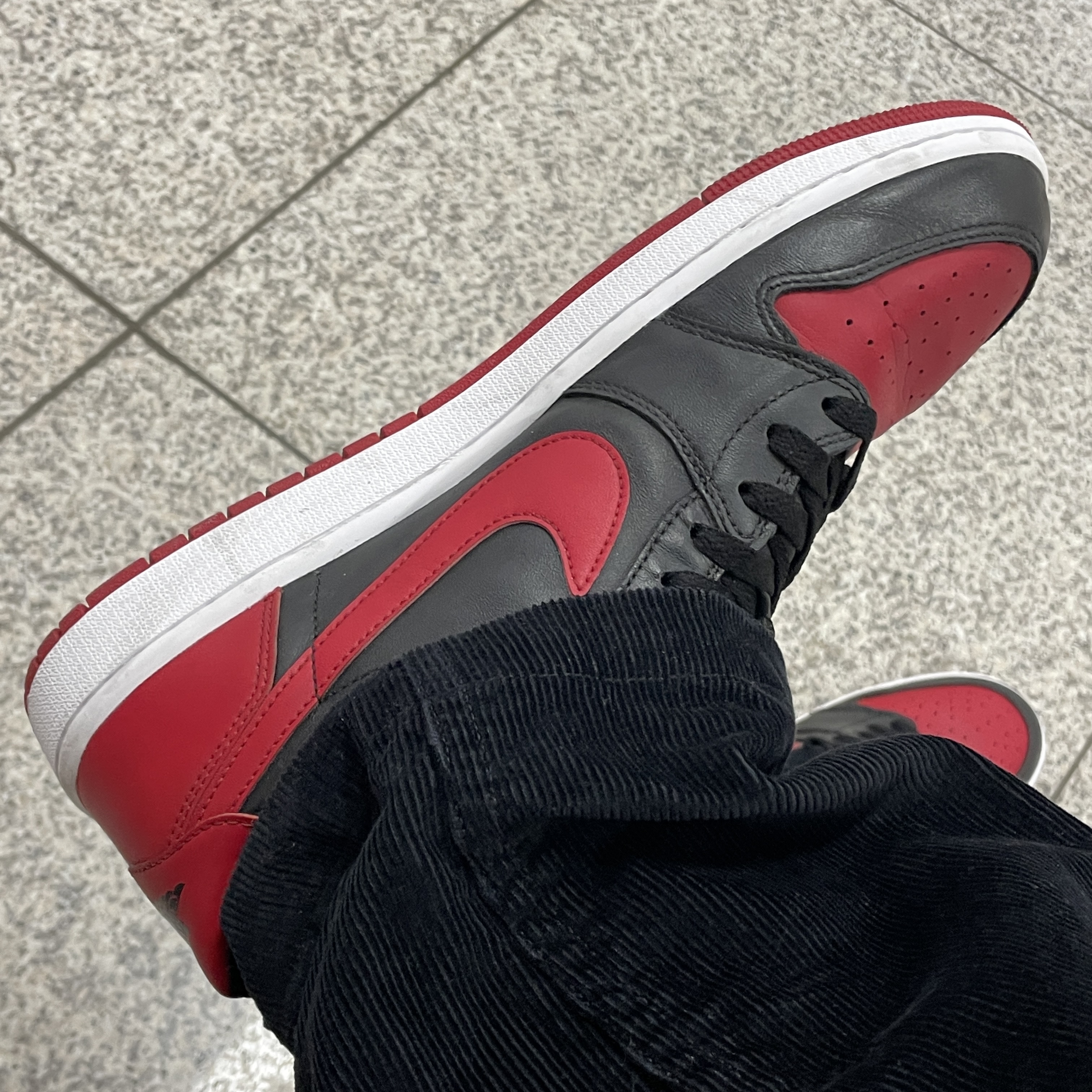 Jordan 1 Retro Low OG Bred 2015 착용 스타일 - 3