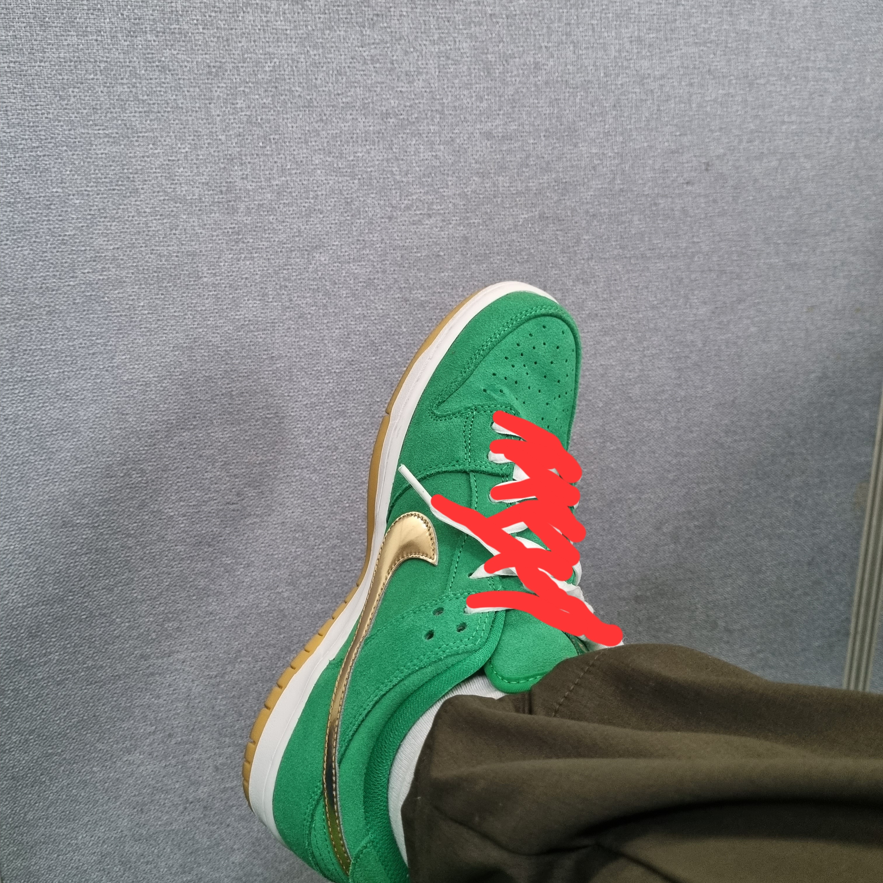 Nike SB Dunk Low Pro Shamrock 착용 스타일