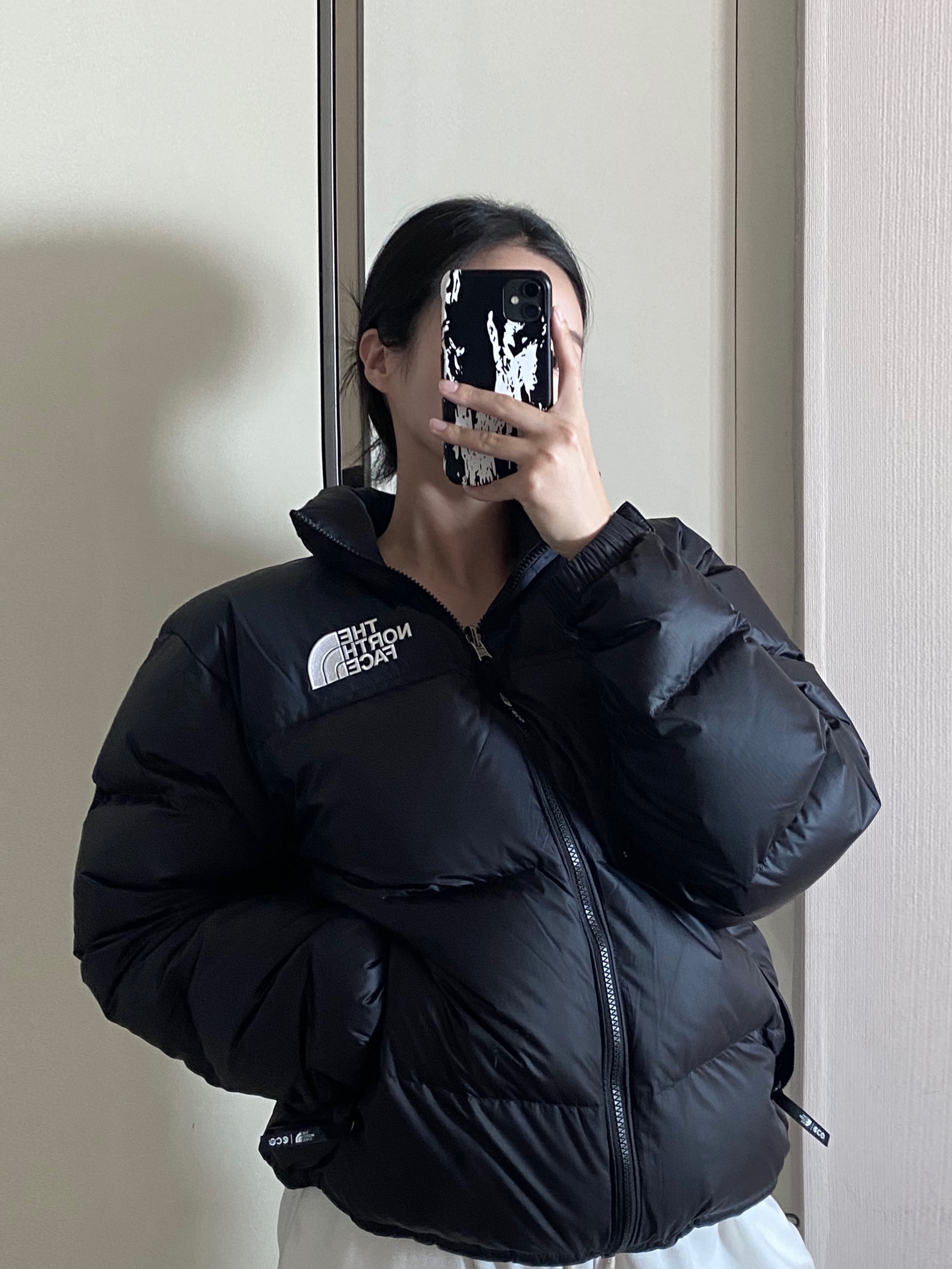 The North Face 1996 Eco Nuptse Jacket Black 착용 스타일