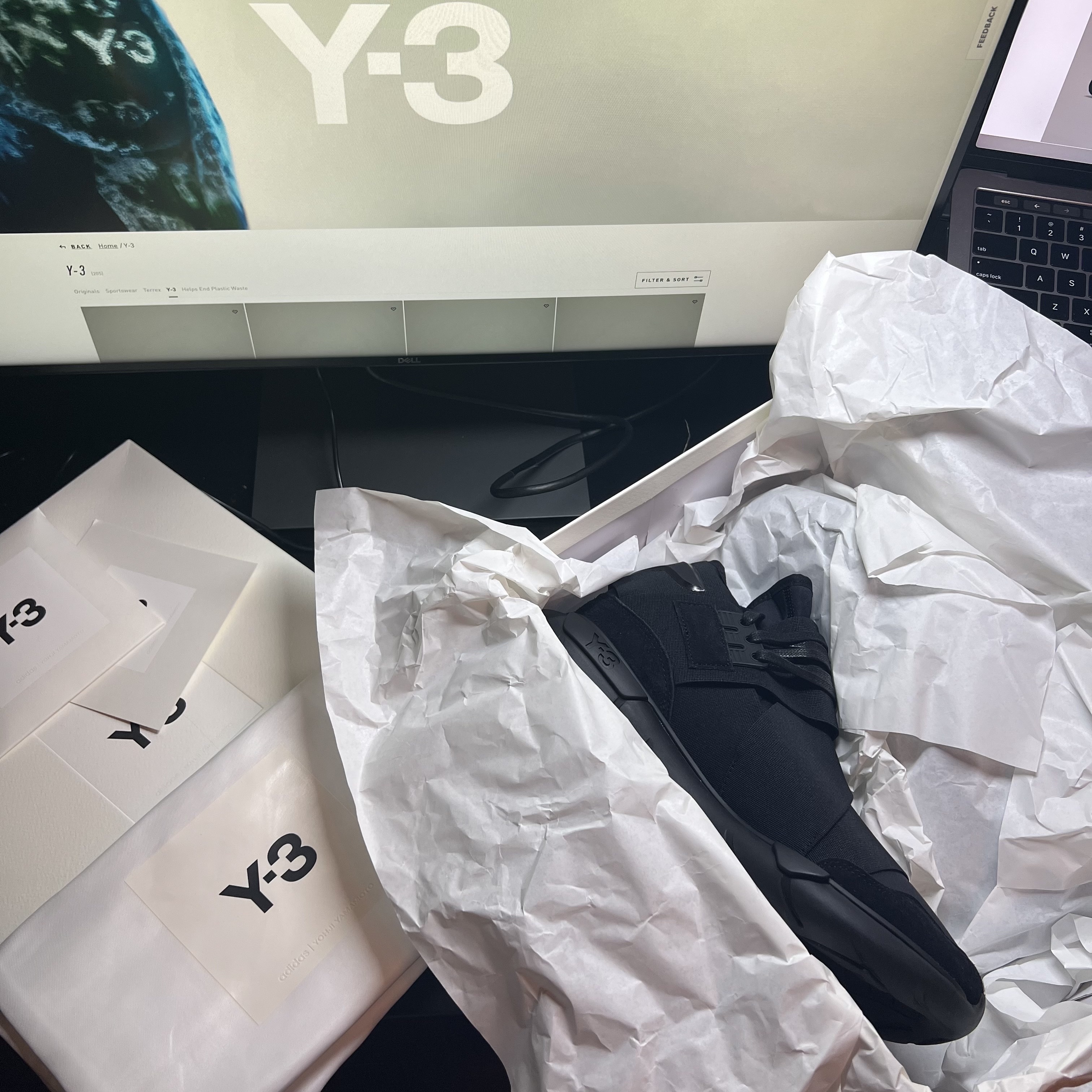 Y-3 Qasa High Triple Black, Y-3 Qasa High Black White 착용 스타일 - 2
