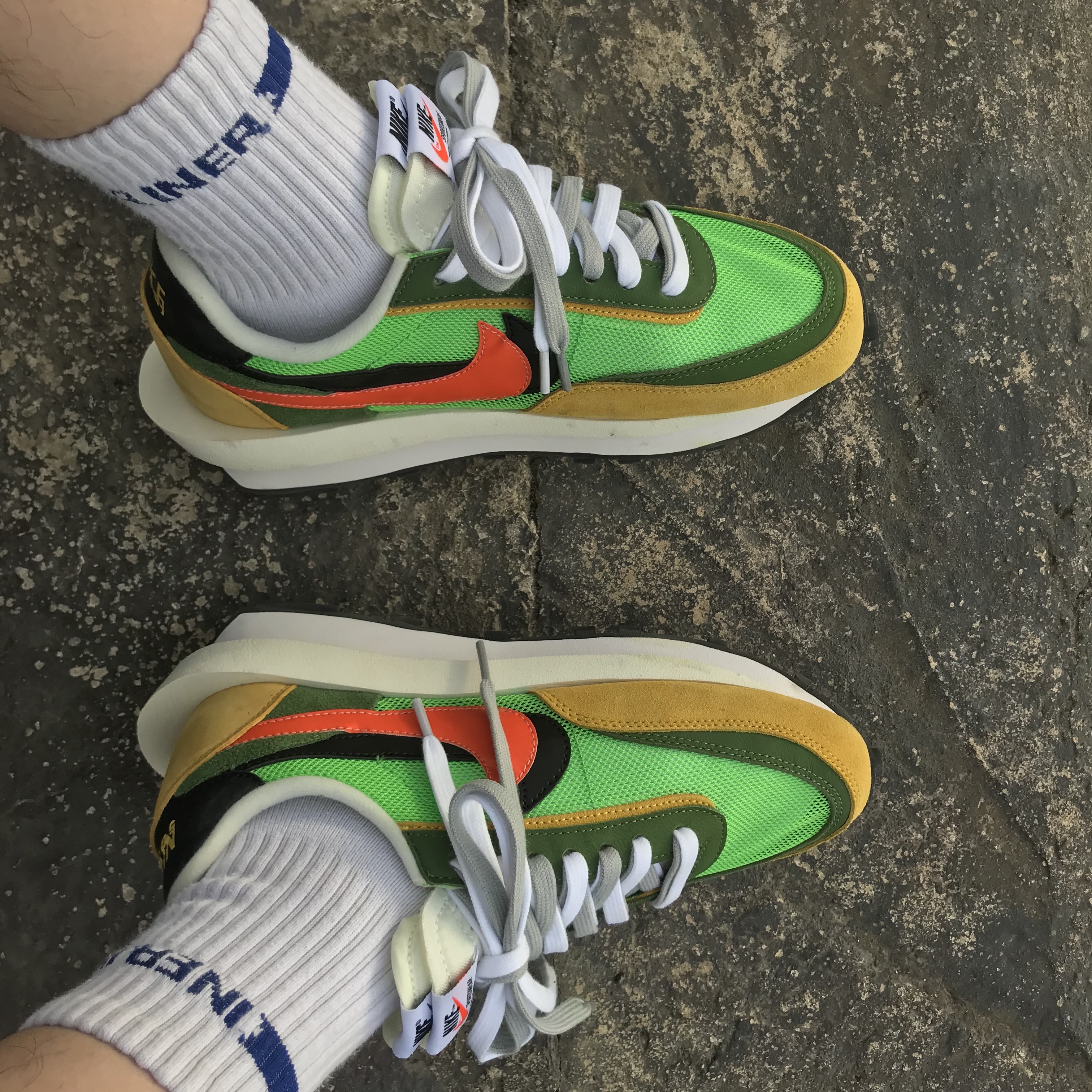 Nike x Sacai LDWaffle Green Multi 착용 스타일