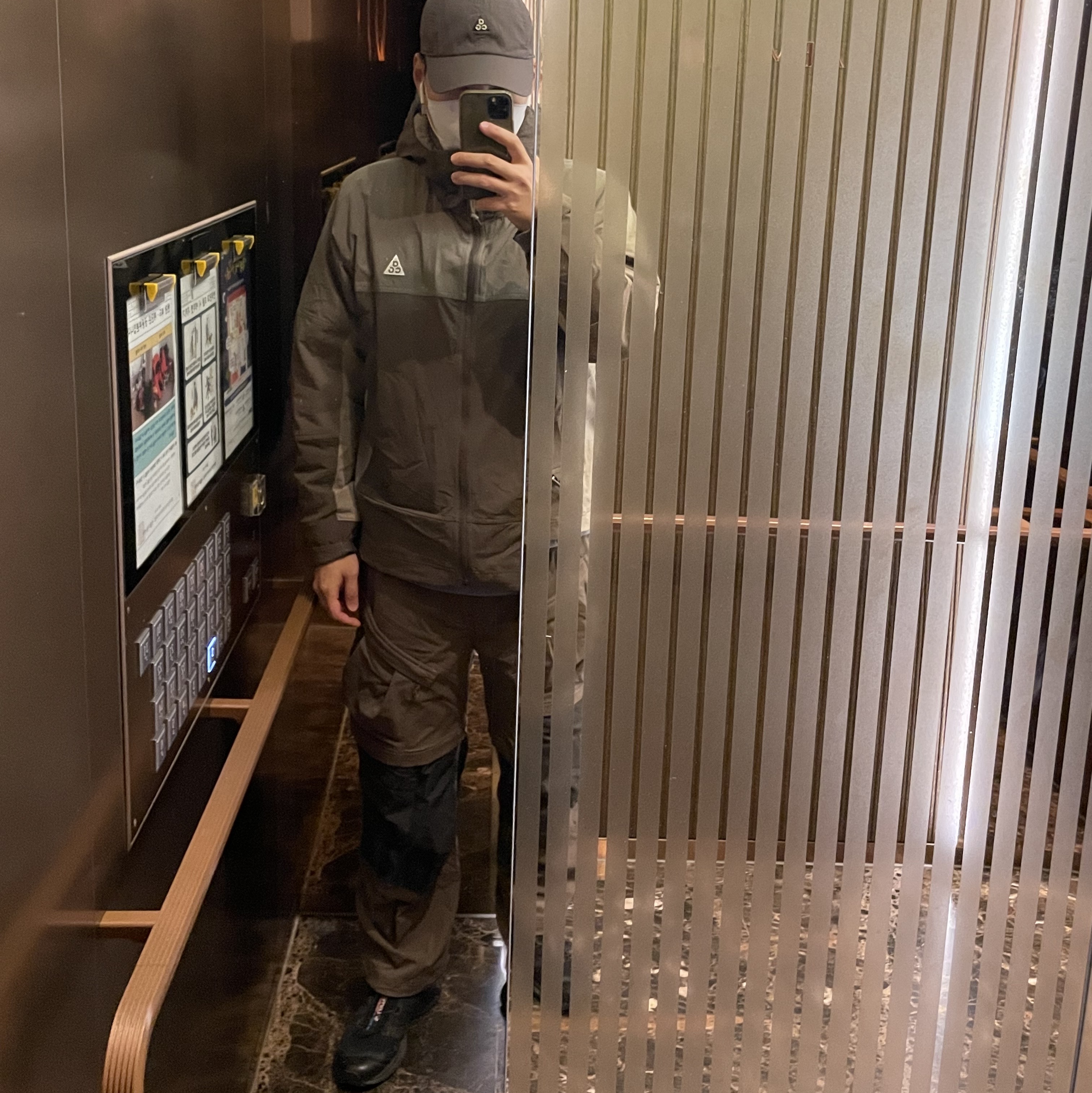 Nike ACG Therma-Fit ADV Rope De Dope Jacket Moon Fossil - Asia, Nike ACG Heritage 86 Cap Ironstone 착용 스타일
