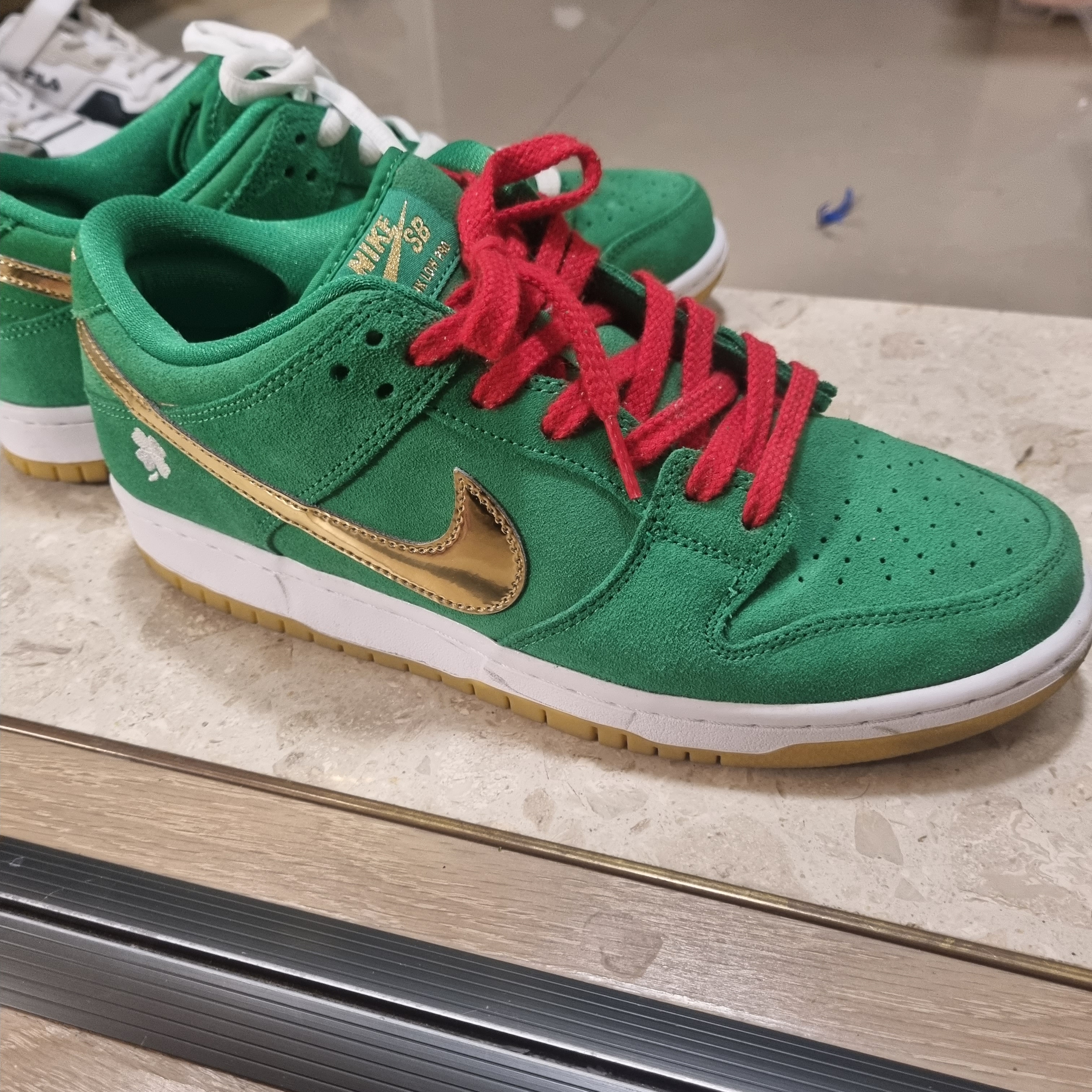 Nike SB Dunk Low Pro Shamrock 착용 스타일