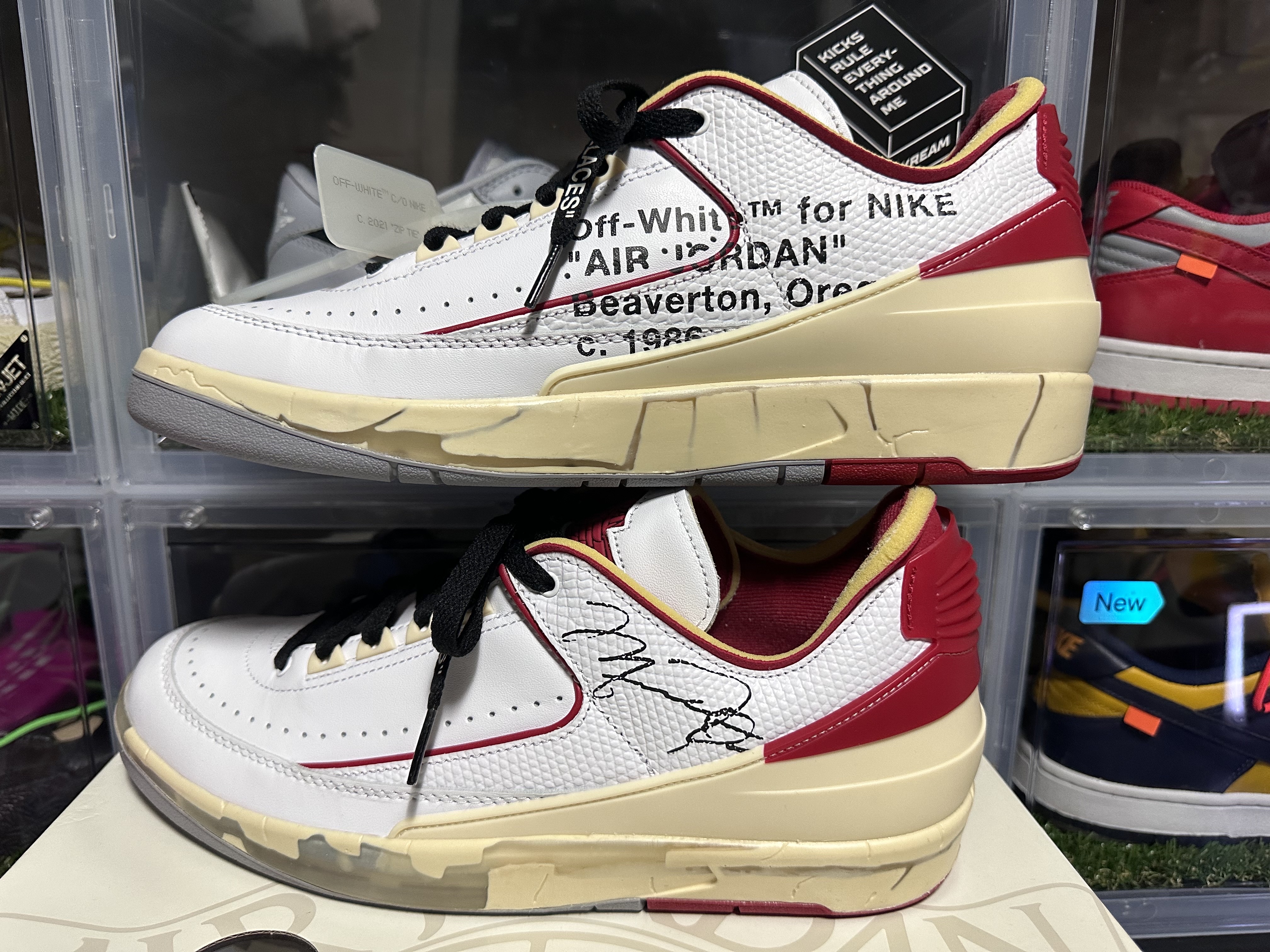 Jordan 2 x Off-White Retro Low SP White and Varsity Red, Nike x Off-White Dunk Low The 50 - Lot 18 착용 스타일 - 4
