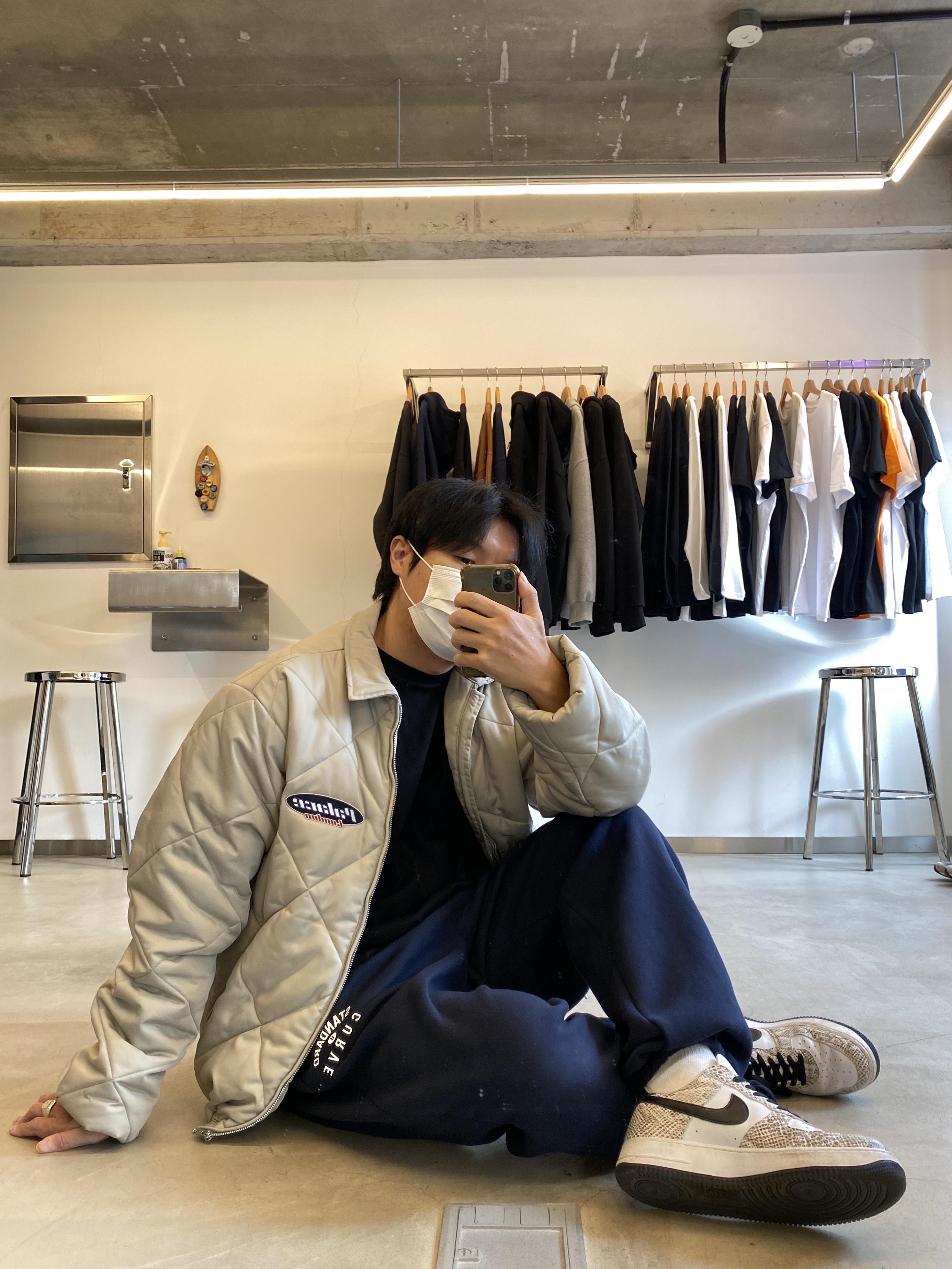 Palace Collared Puffa Stone - 21FW, Nike Air Force 1 Low Retro Cocoa Snake 2018 착용 스타일 - 2