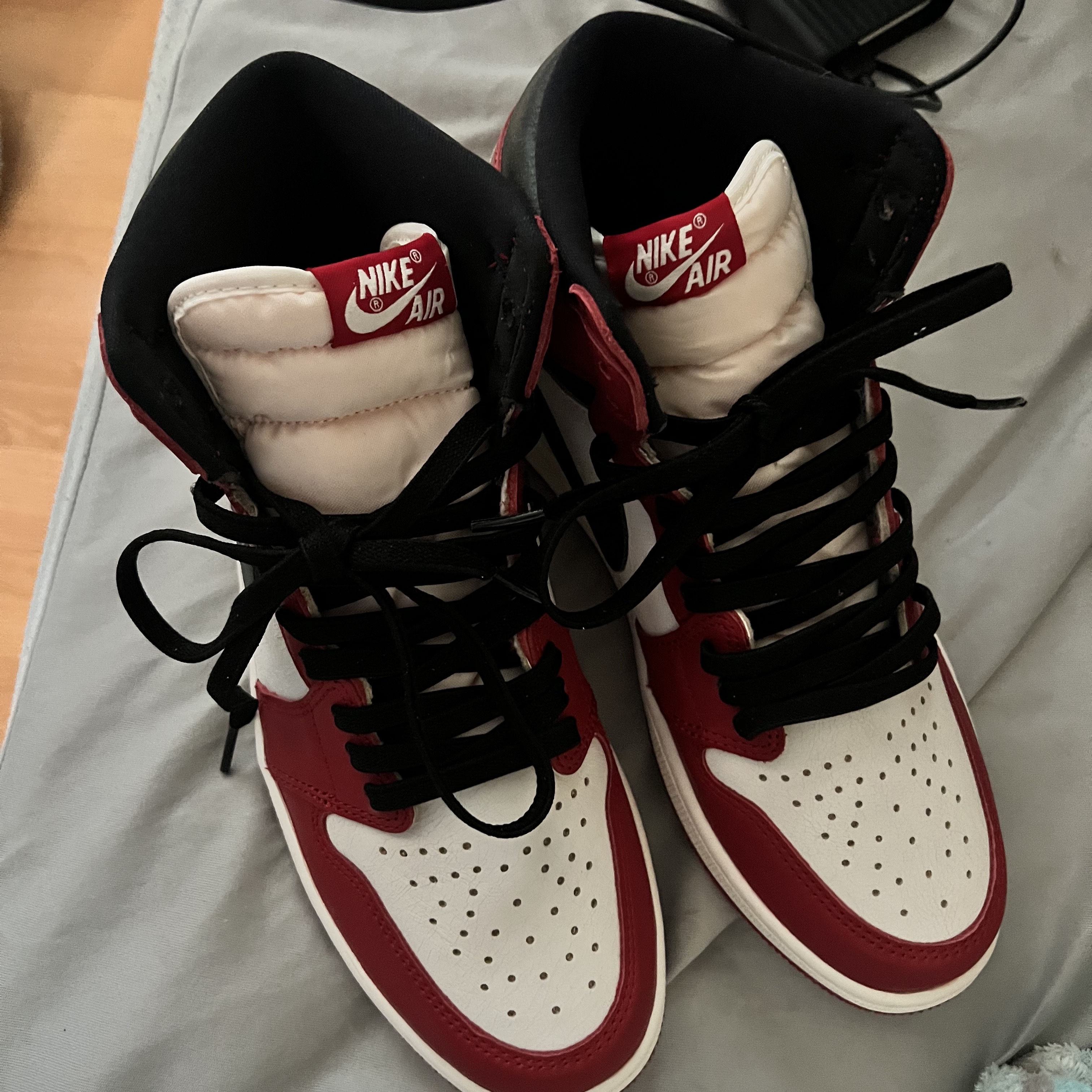 Jordan 1 Retro High OG Chicago 2022 착용 스타일 - 1