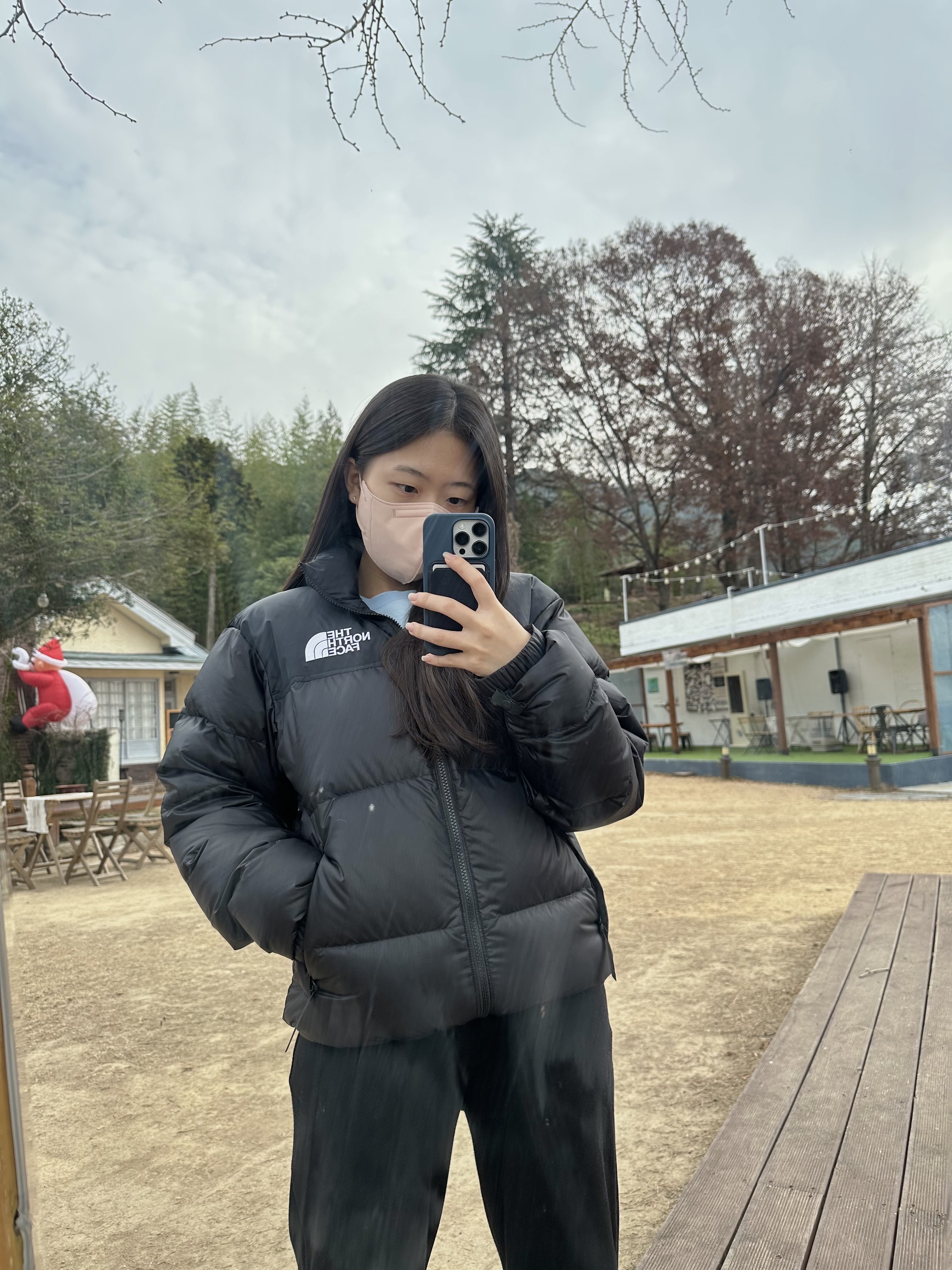 The North Face 1996 Eco Nuptse Jacket Black, Nike Dunk Low Retro Black 착용 스타일 - 3