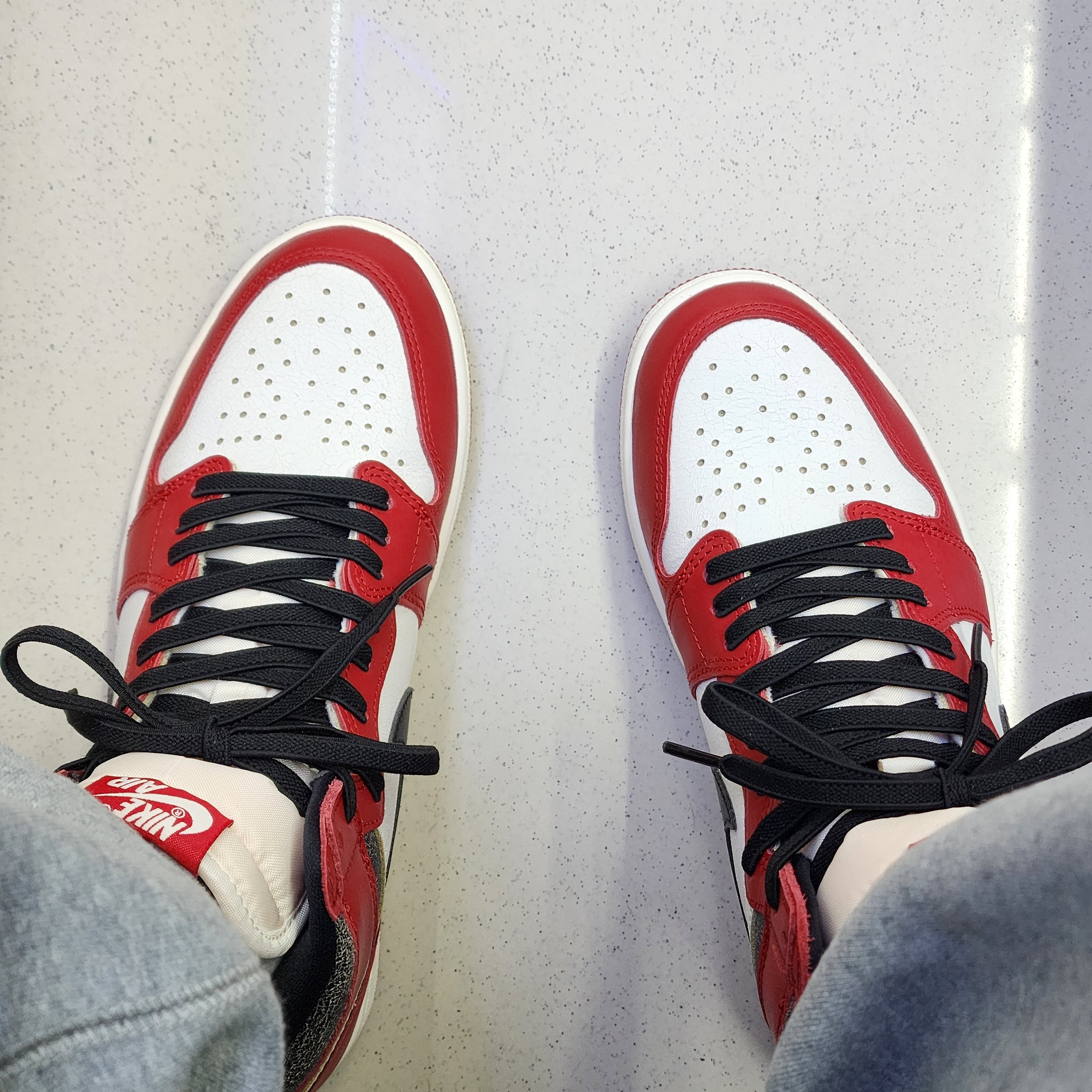 Jordan 1 Retro High OG Chicago 2022 착용 스타일 - 2