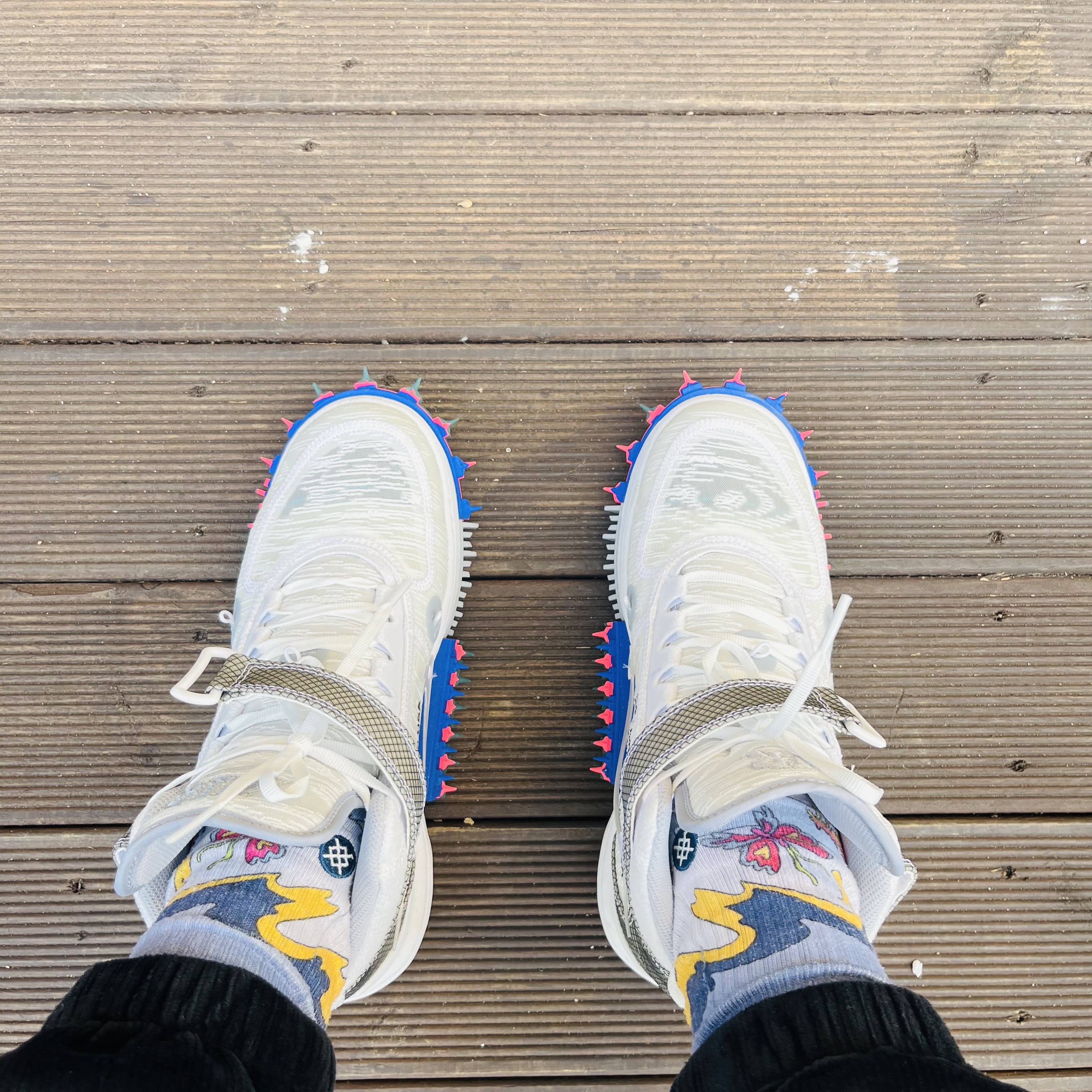 Nike x Off-White Air Force 1 Mid SP White 착용 스타일 - 3