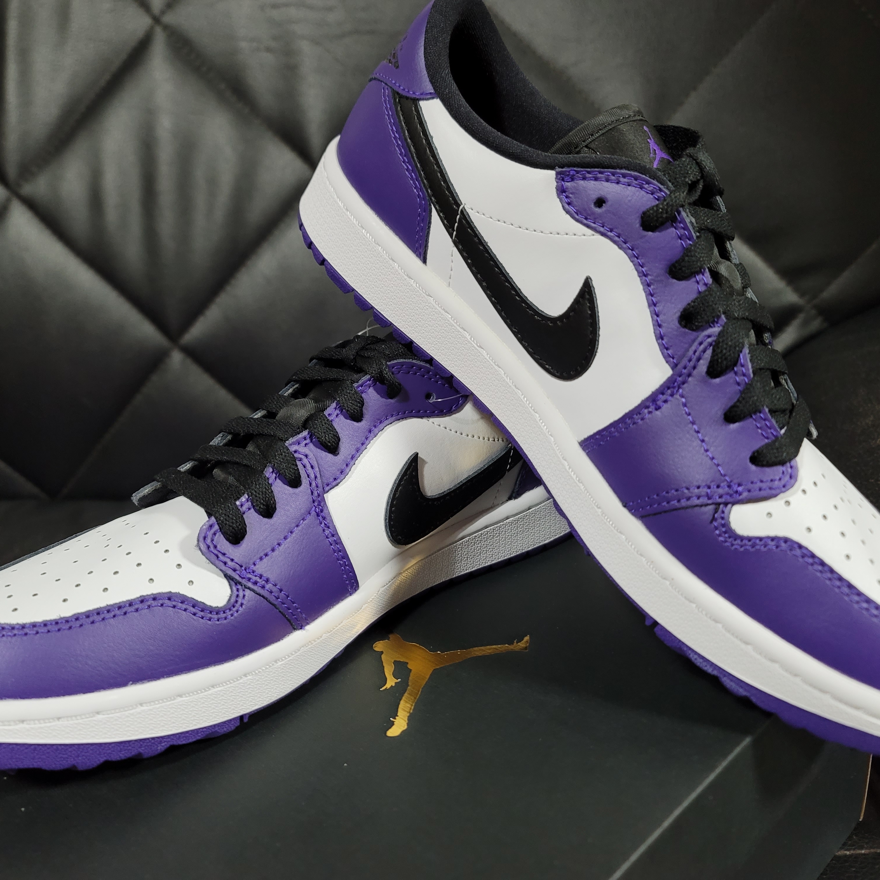 Jordan 1 Low Golf Court Purple 착용 스타일 - 3