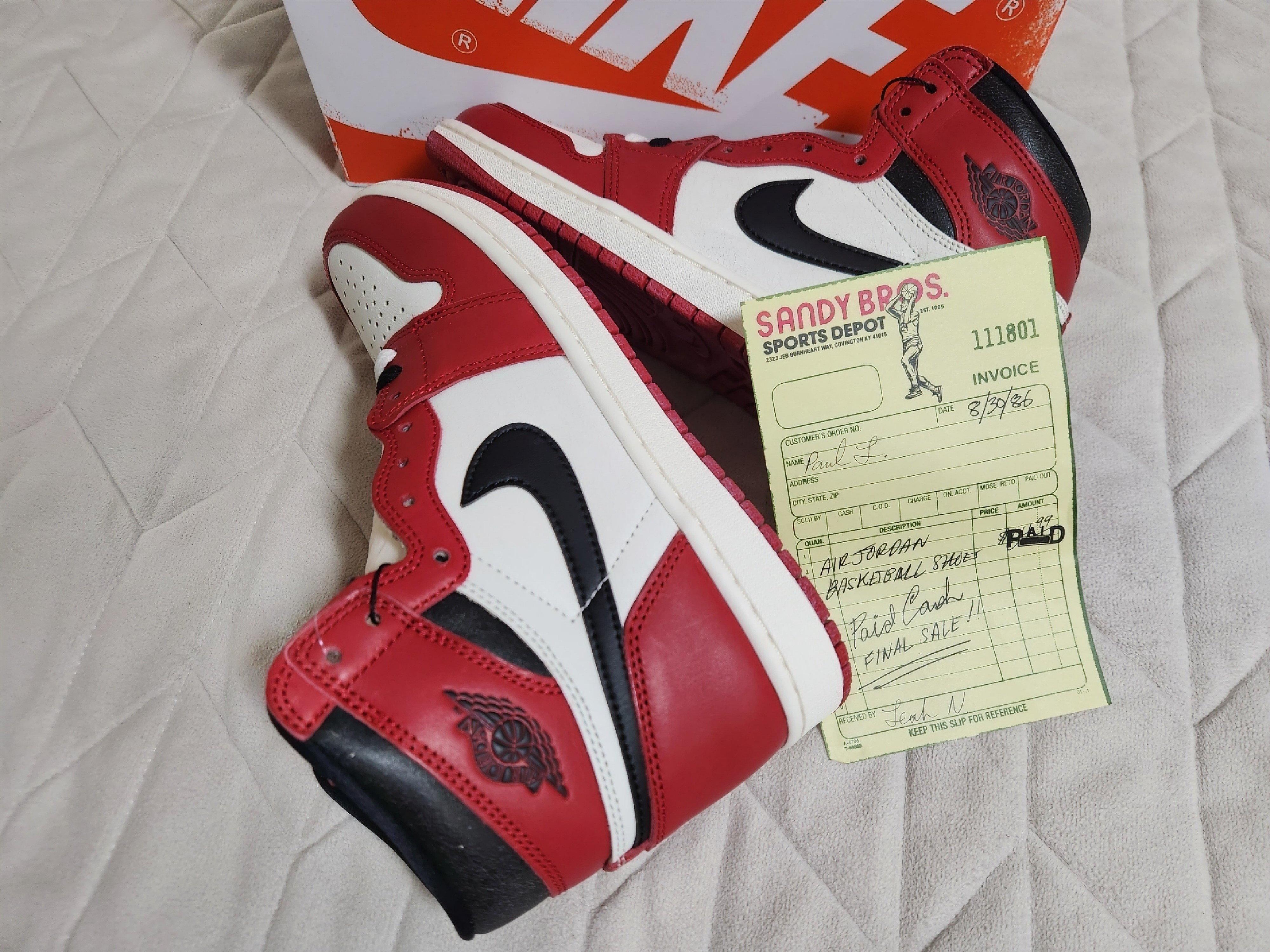 Jordan 1 Retro High OG Chicago 2022, Jordan 1 Retro High OG Taxi 착용 스타일 - 3