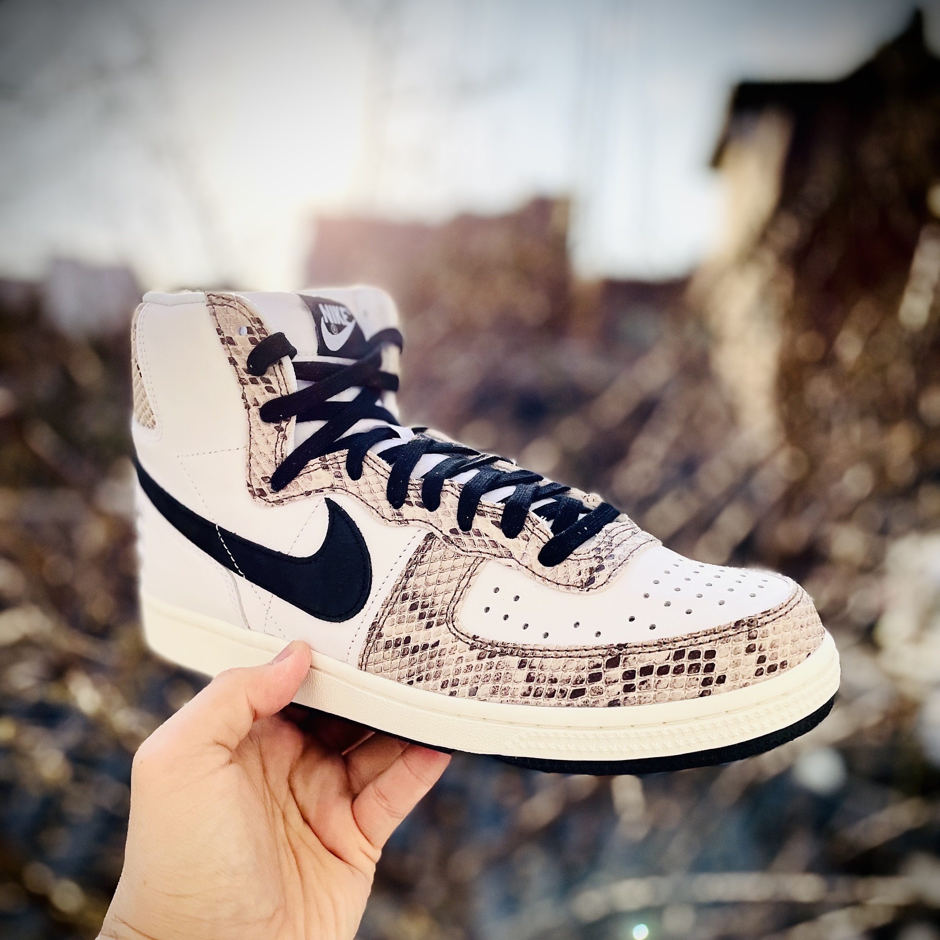 Nike Terminator High Cocoa Snake 착용 스타일