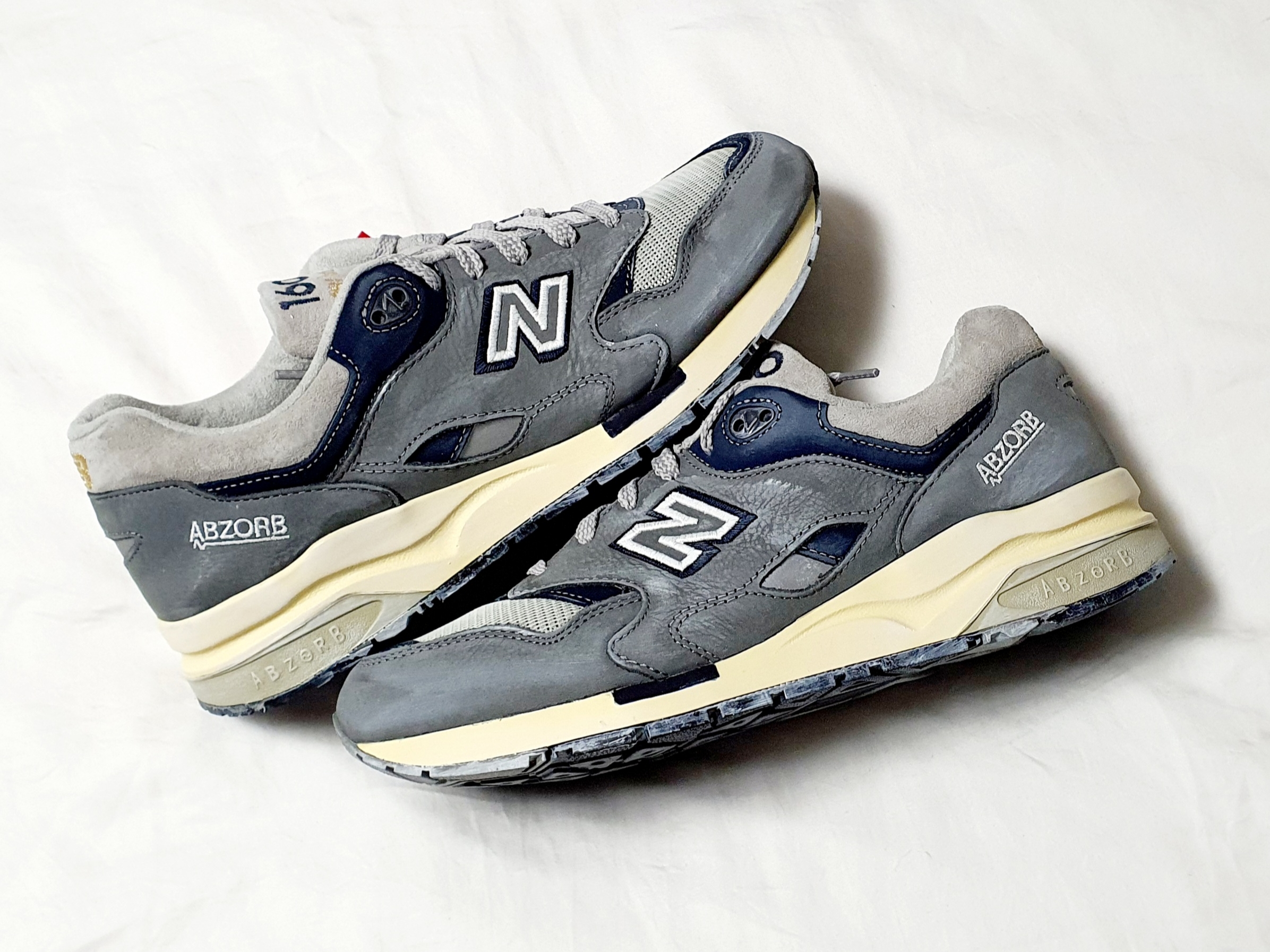 New Balance 1600 Premium Vintage Grey 착용 스타일 - 3