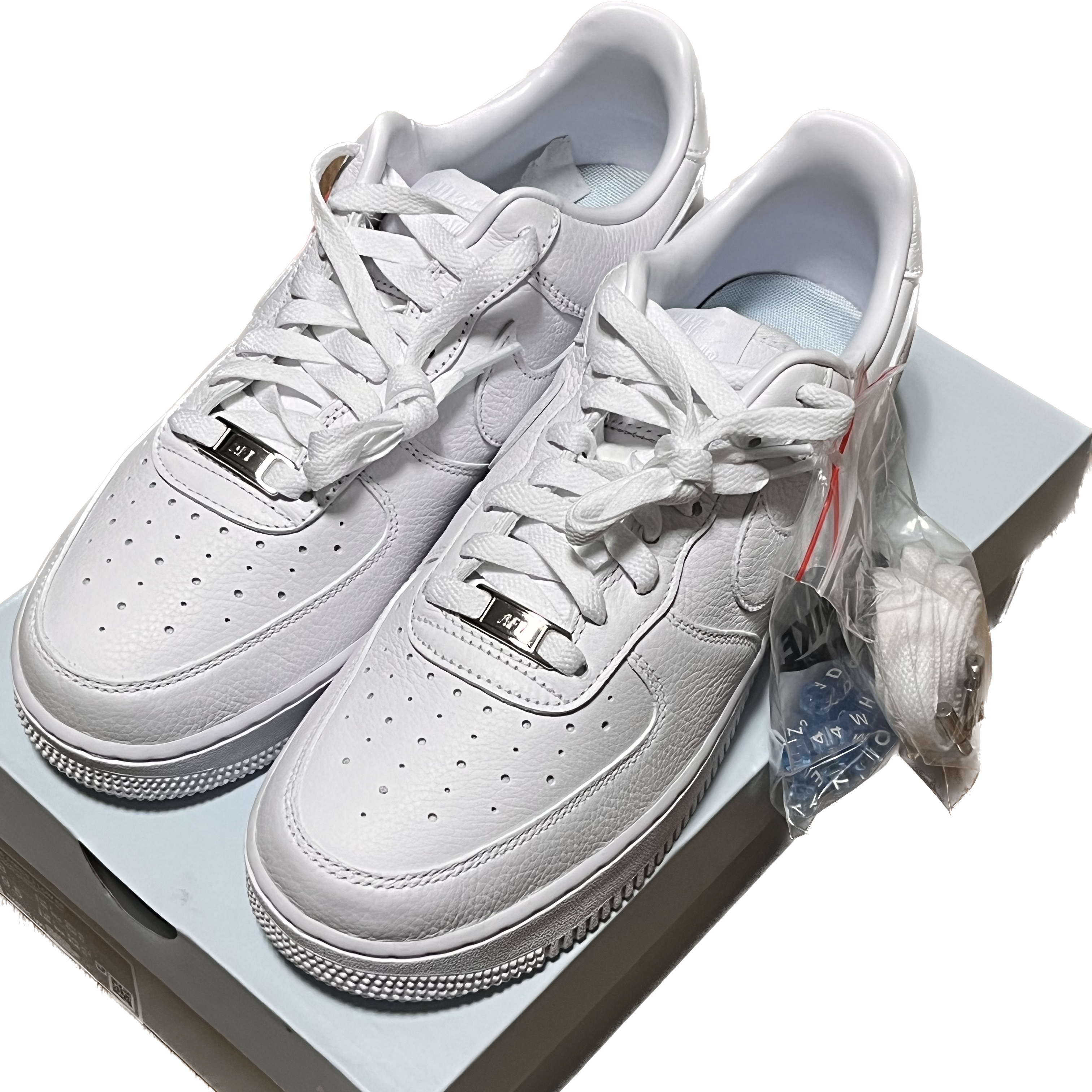 Nike x Drake Nocta Air Force 1 Low SP Certified Lover Boy White 착용 스타일