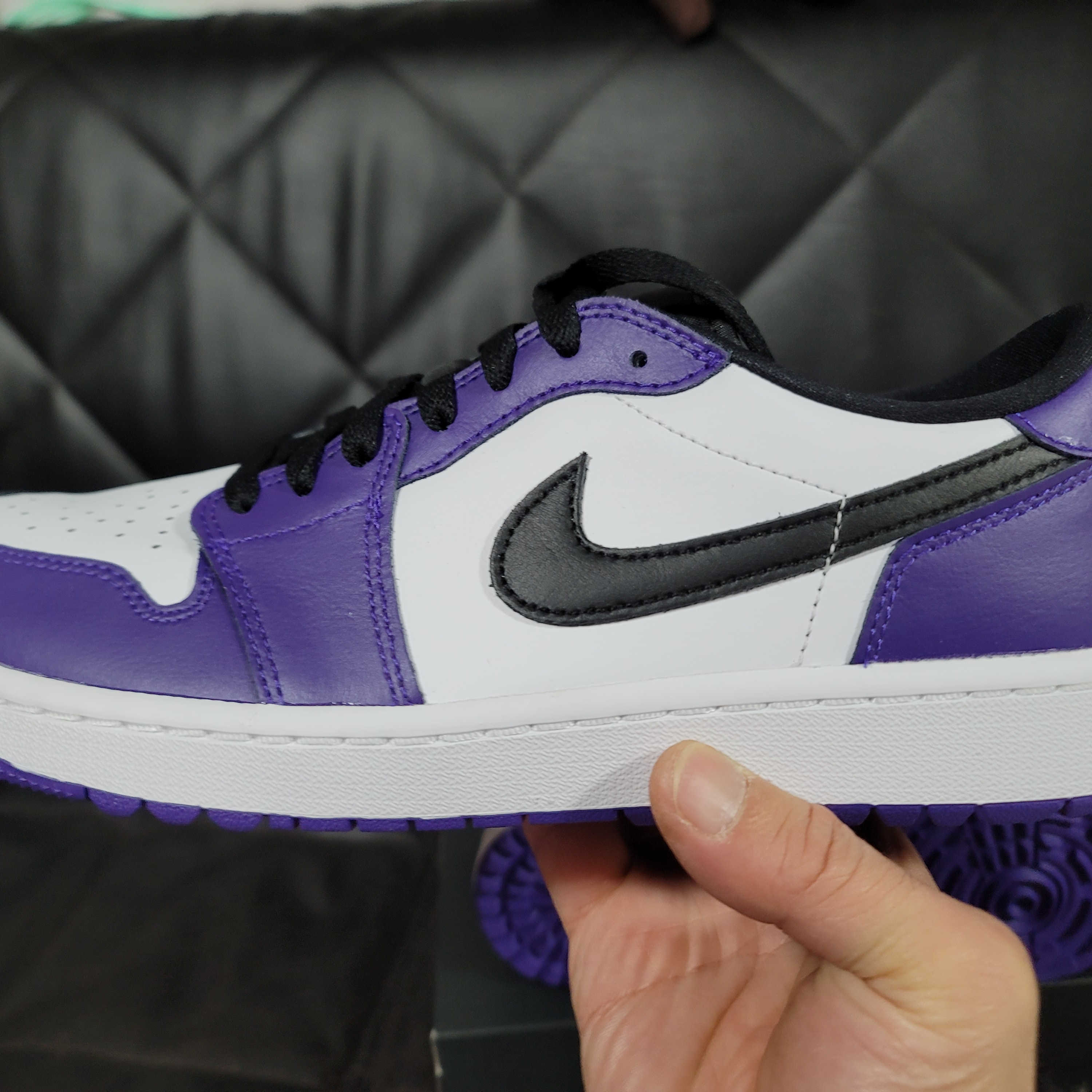 Jordan 1 Low Golf Court Purple 착용 스타일 - 4