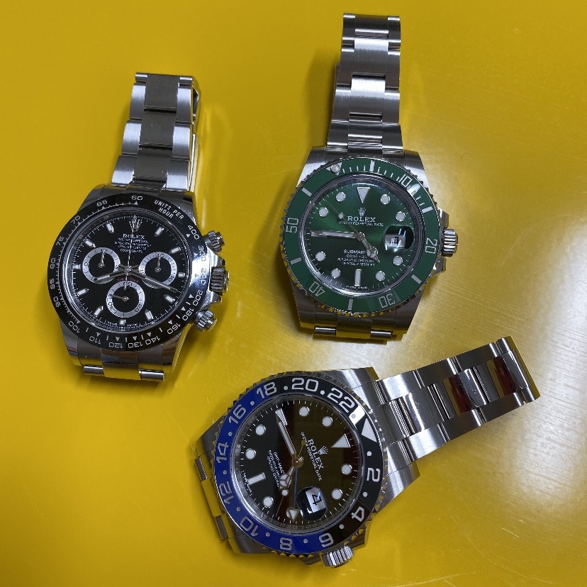 Rolex Submariner Date 40mm 116610LV Green Oyster, Rolex GMT-Master II 40mm 126710BLNR Black Oyster 착용 스타일