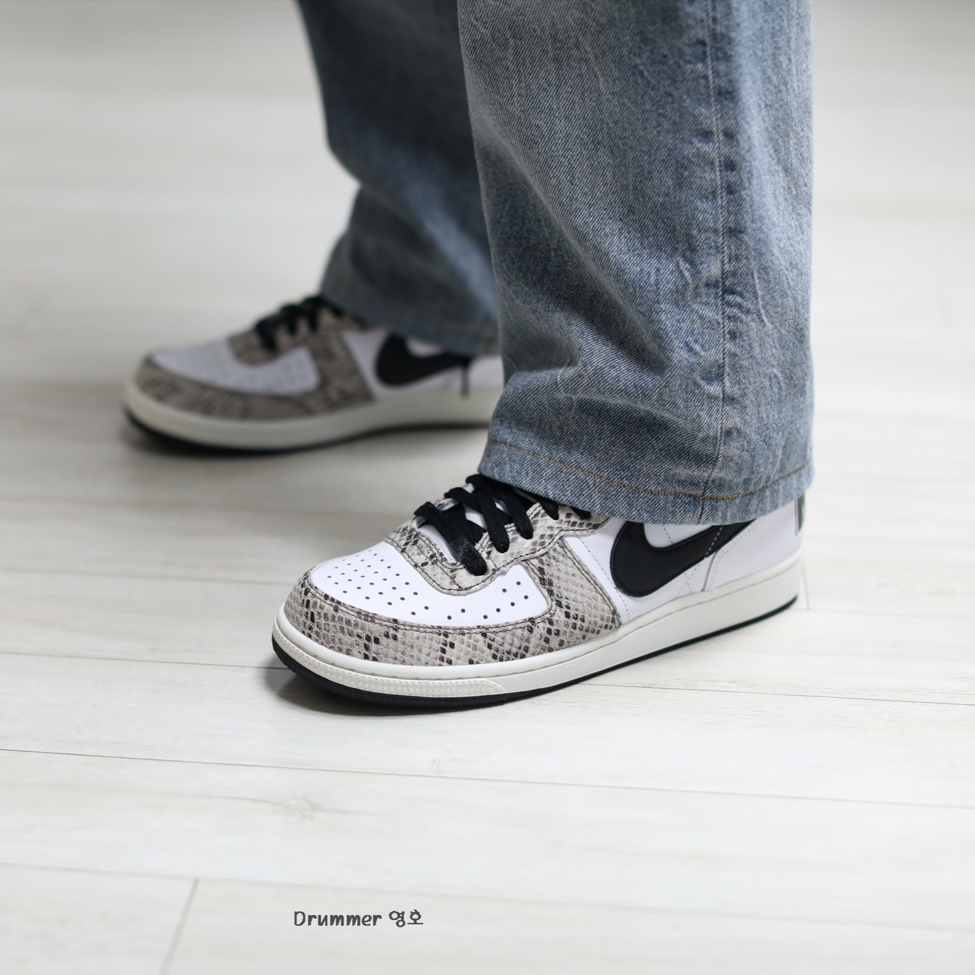 Nike Terminator High Cocoa Snake 착용 스타일