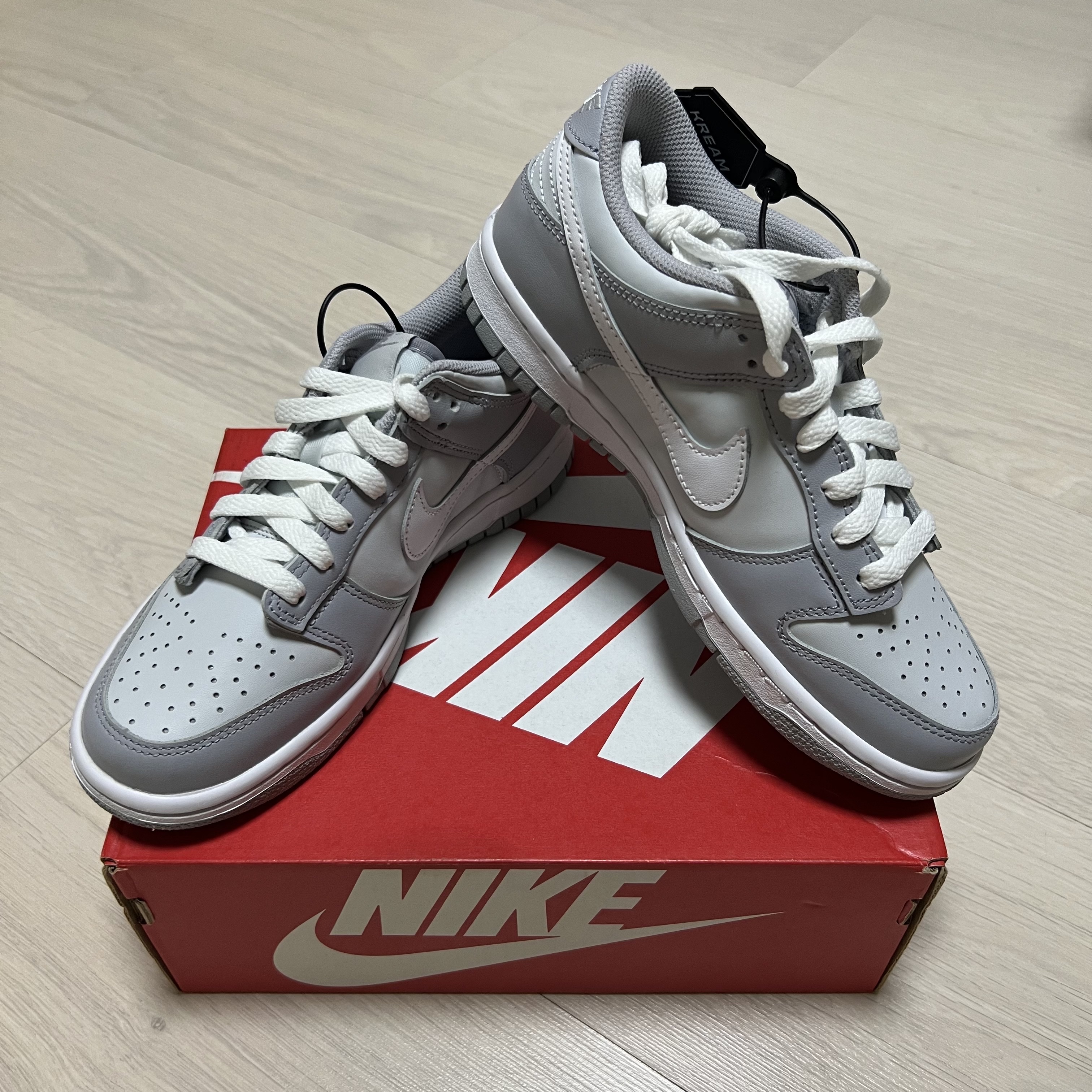 (GS) Nike Dunk Low Wolf Grey 착용 스타일
