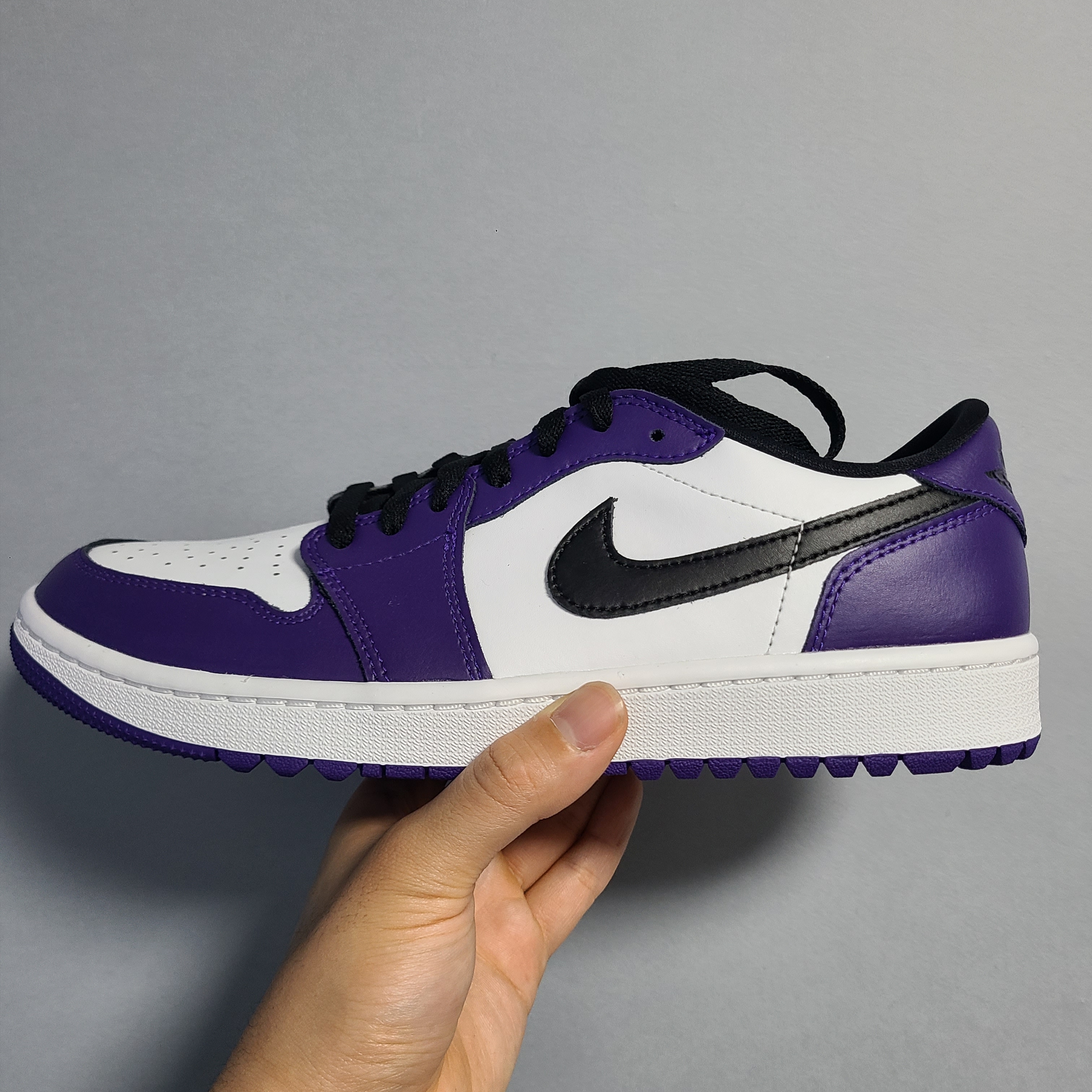 Jordan 1 Low Golf Court Purple 착용 스타일