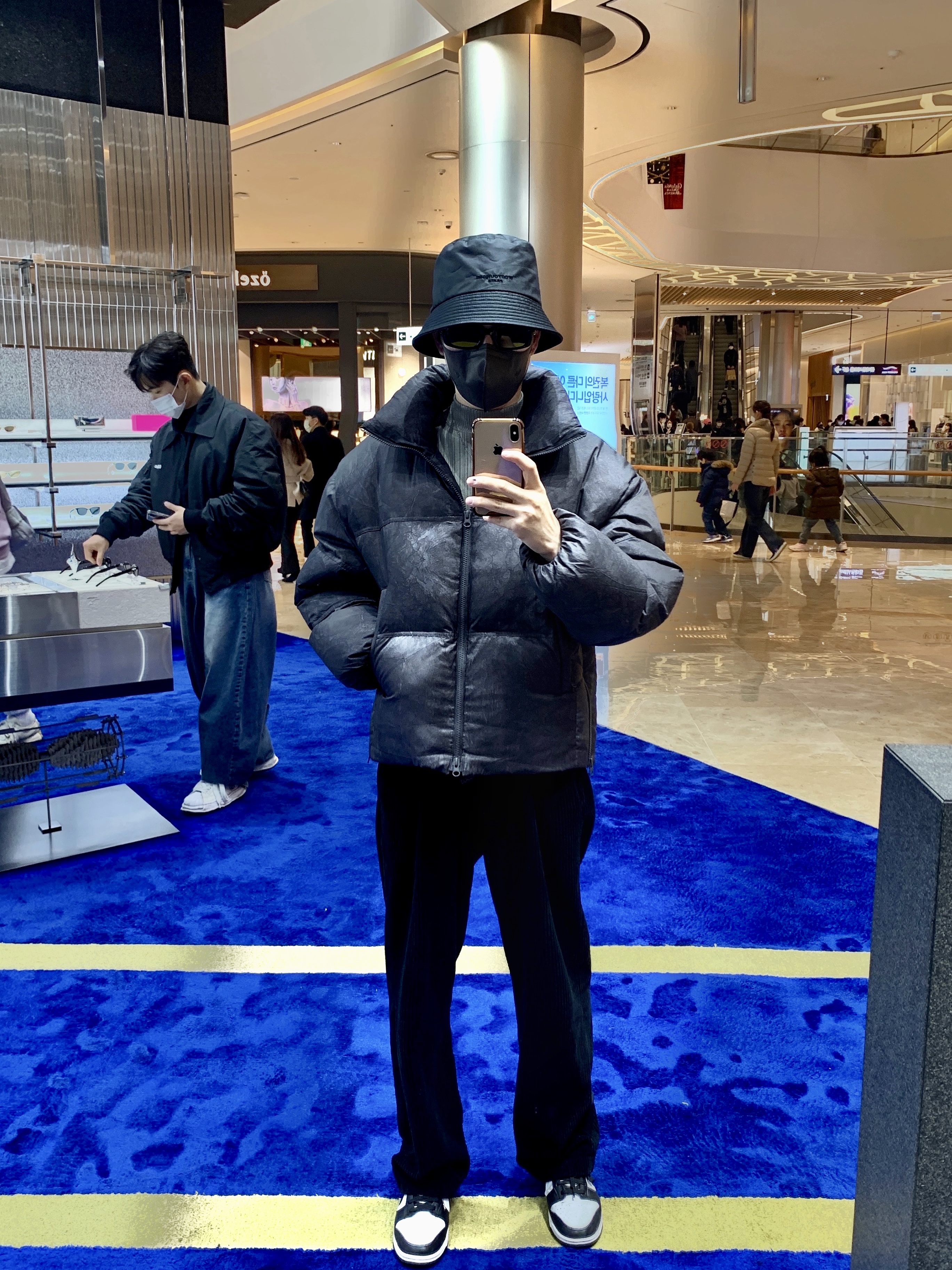 Wooyoungmi Bucket Hat Black - 22FW, Nike Dunk Low Retro Black 착용 스타일