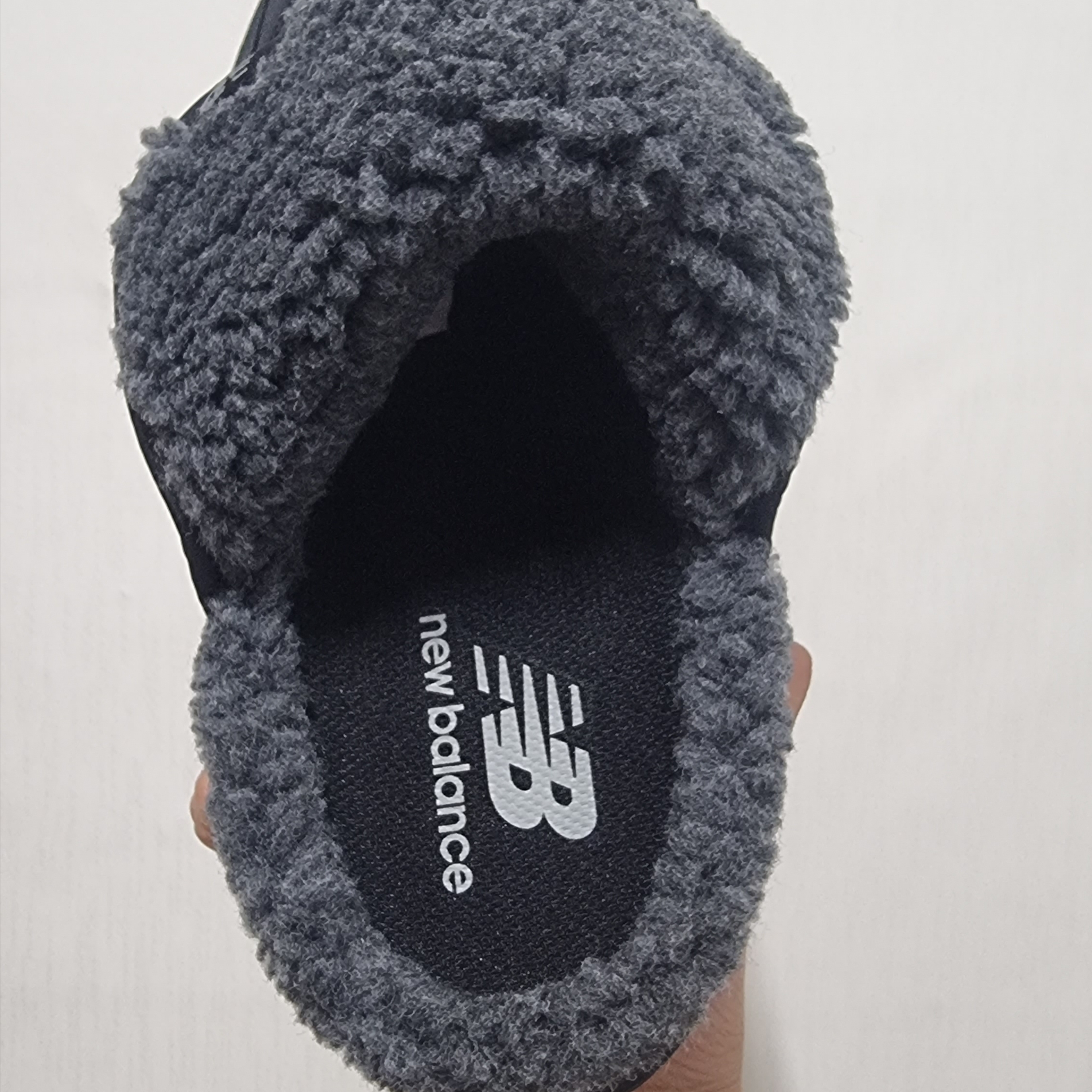 New Balance Puflee Black 착용 스타일 - 2