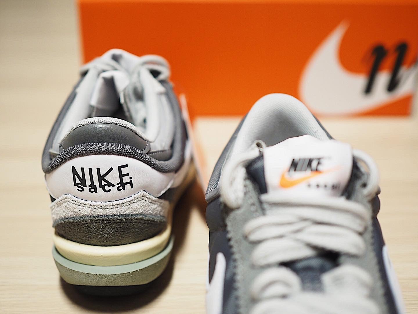 Nike x Sacai Zoom Cortez SP Iron Grey 착용 스타일 - 5