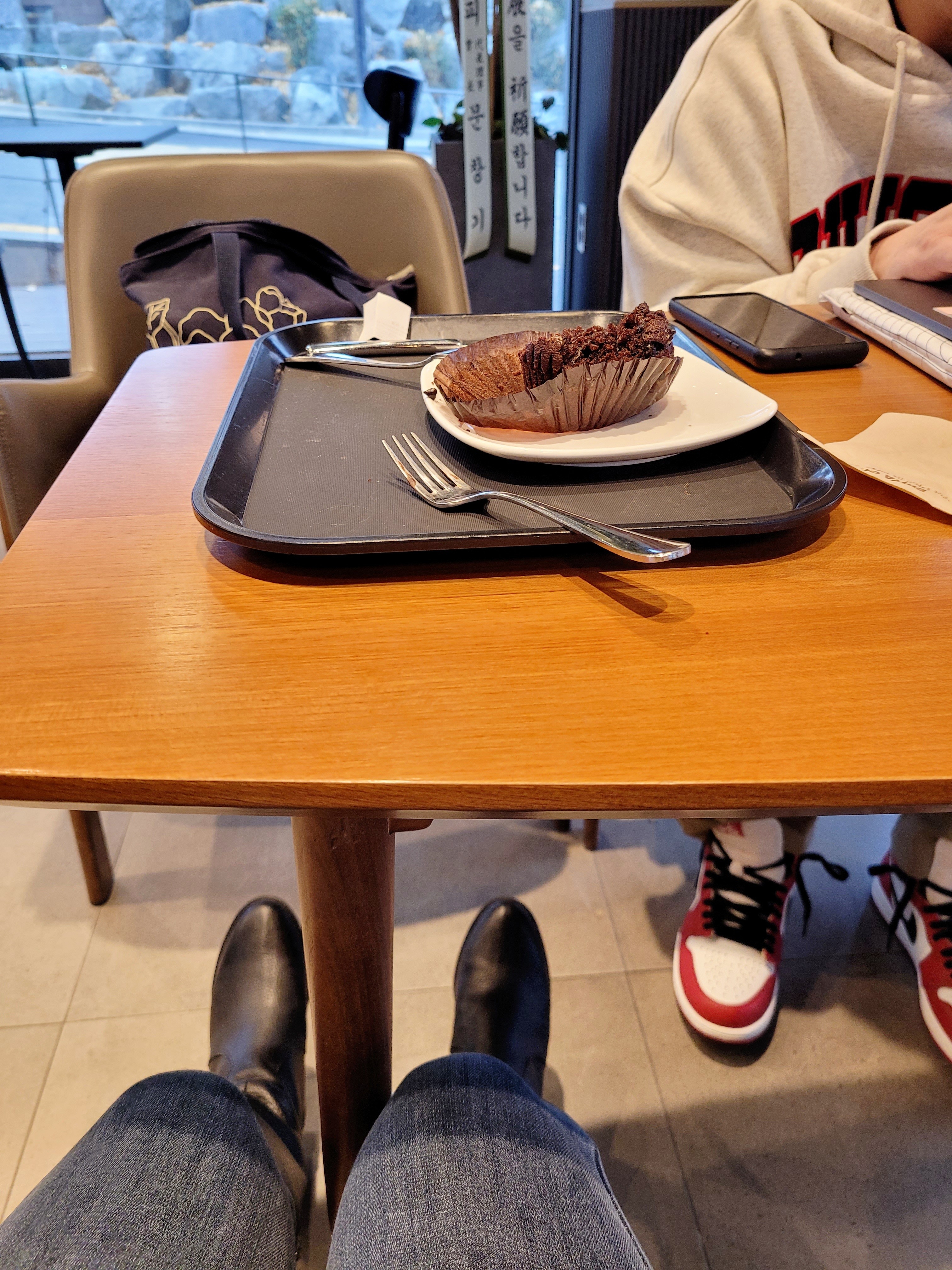 Jordan 1 Retro High OG Chicago 2022, Jordan 11 Retro Bred 2019 착용 스타일 - 3